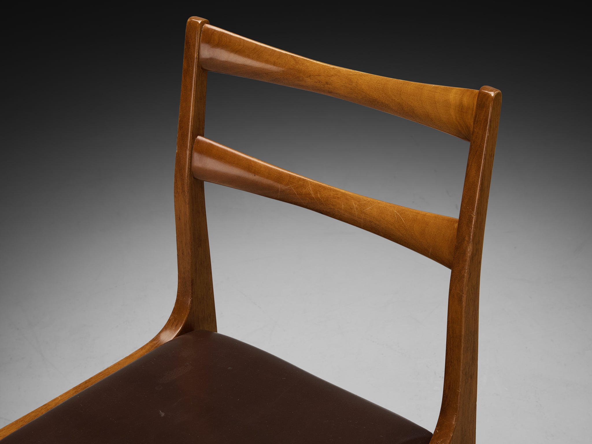 Italian Mid-Century Set of Eight Dining Chairs in Walnut Seating Morentz