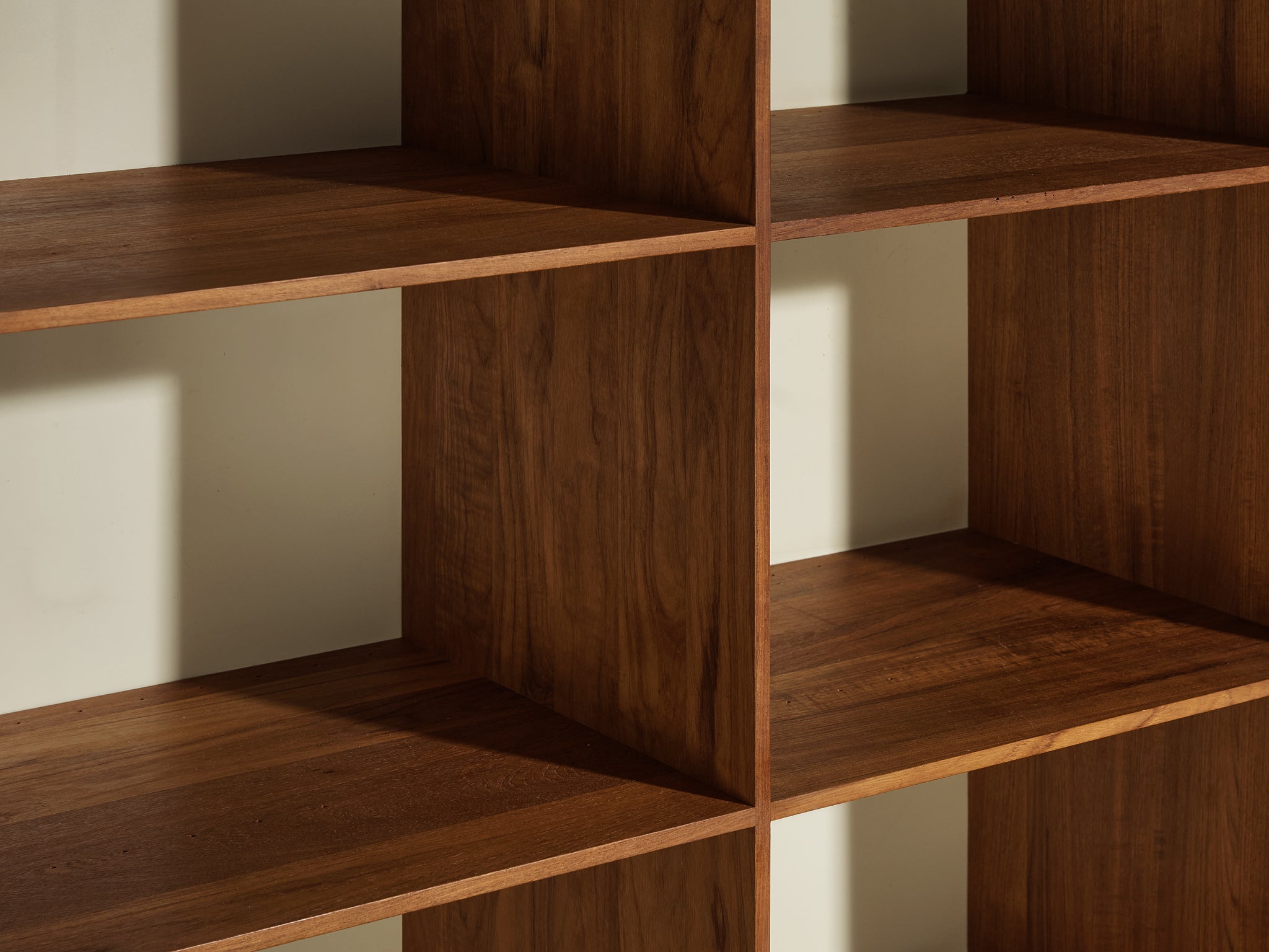 Jarl Heger for Jason Møbler Cabinet in Teak Case pieces and storage cabinets Morentz