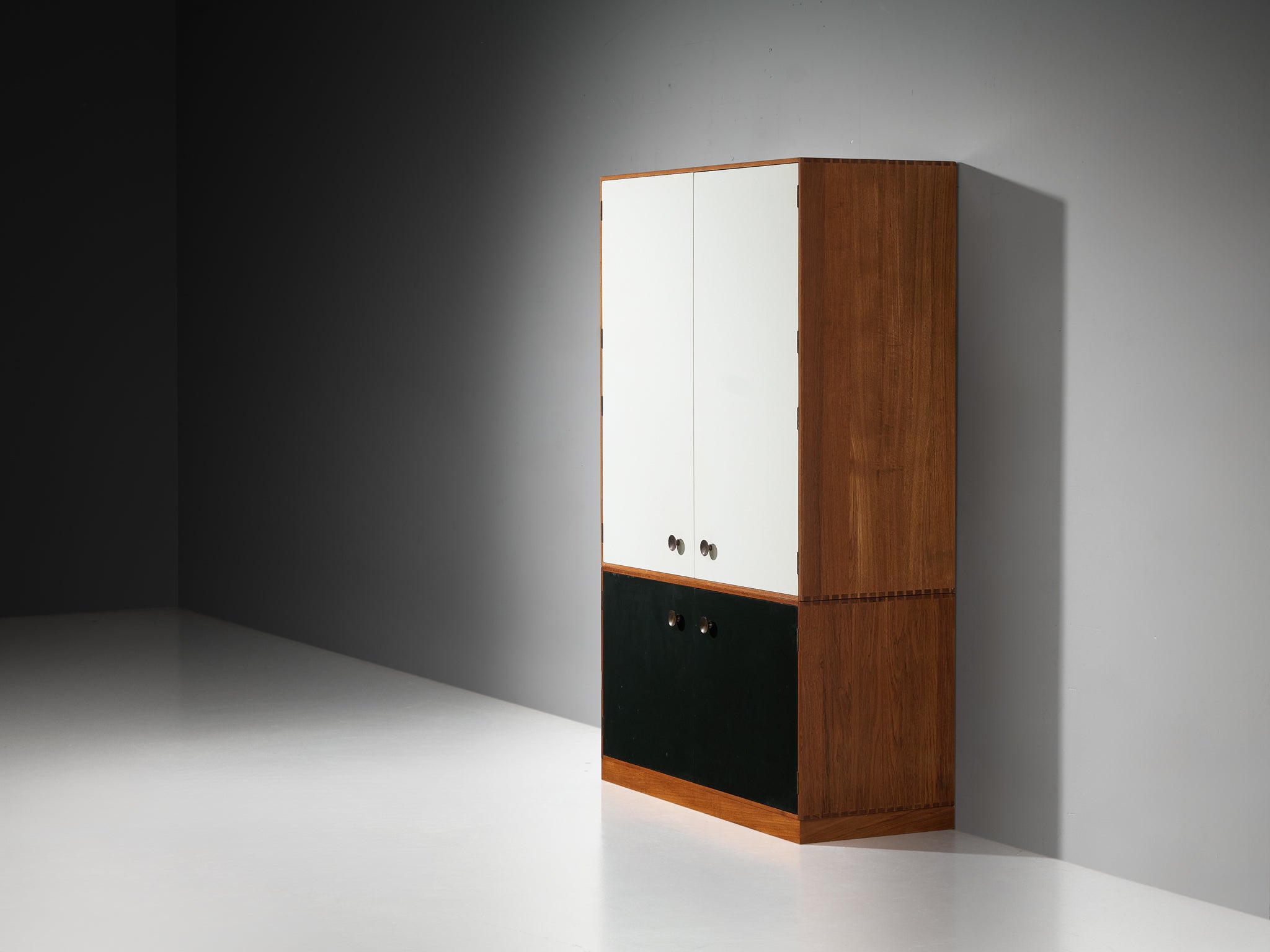 Jarl Heger for Jason Møbler Cabinet in Teak Case pieces and storage cabinets Morentz