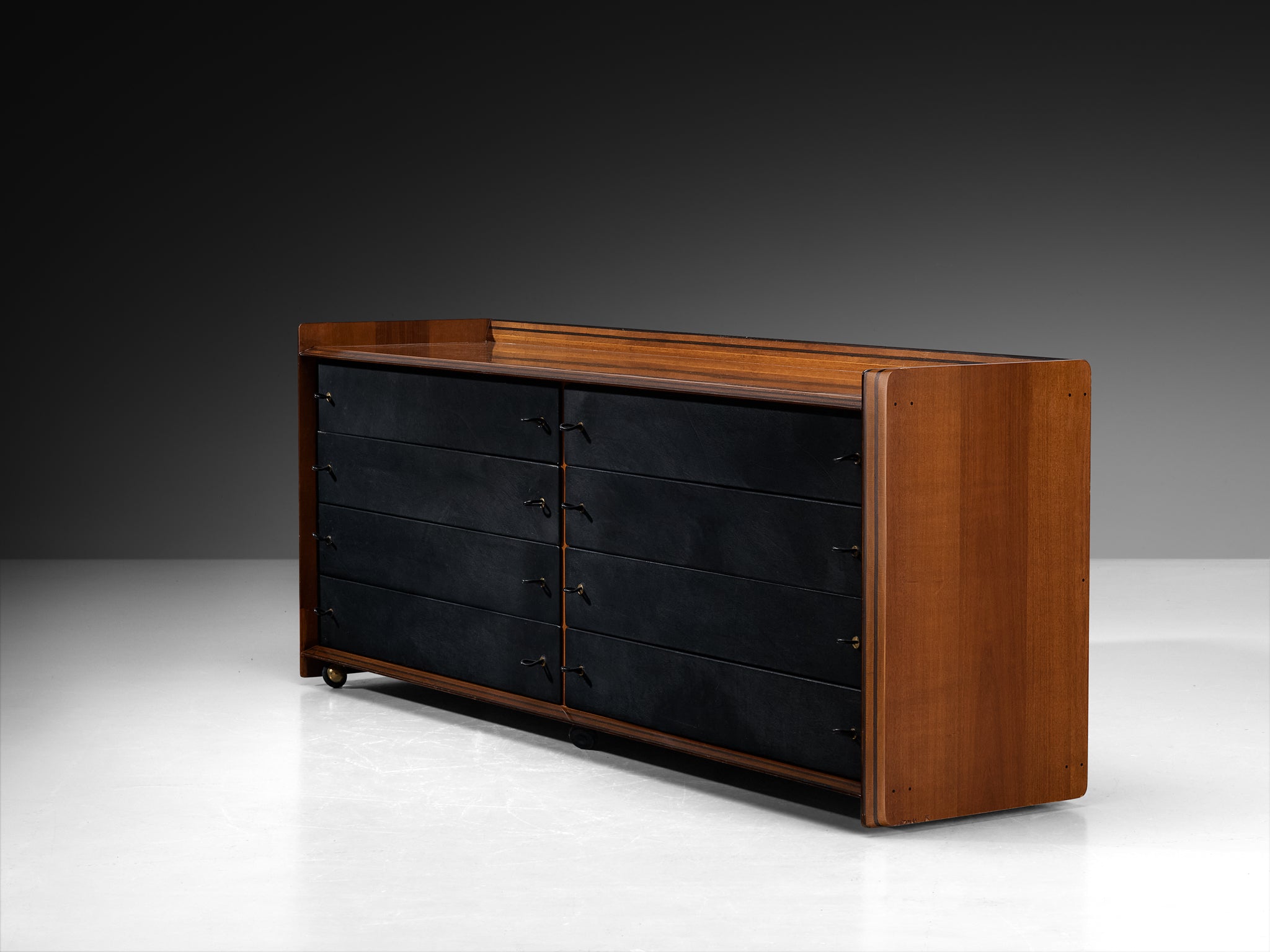 Afra & Tobia Scarpa 'Artona' Chest of Drawers in Black Leather and Walnut Case pieces and storage cabinets Morentz