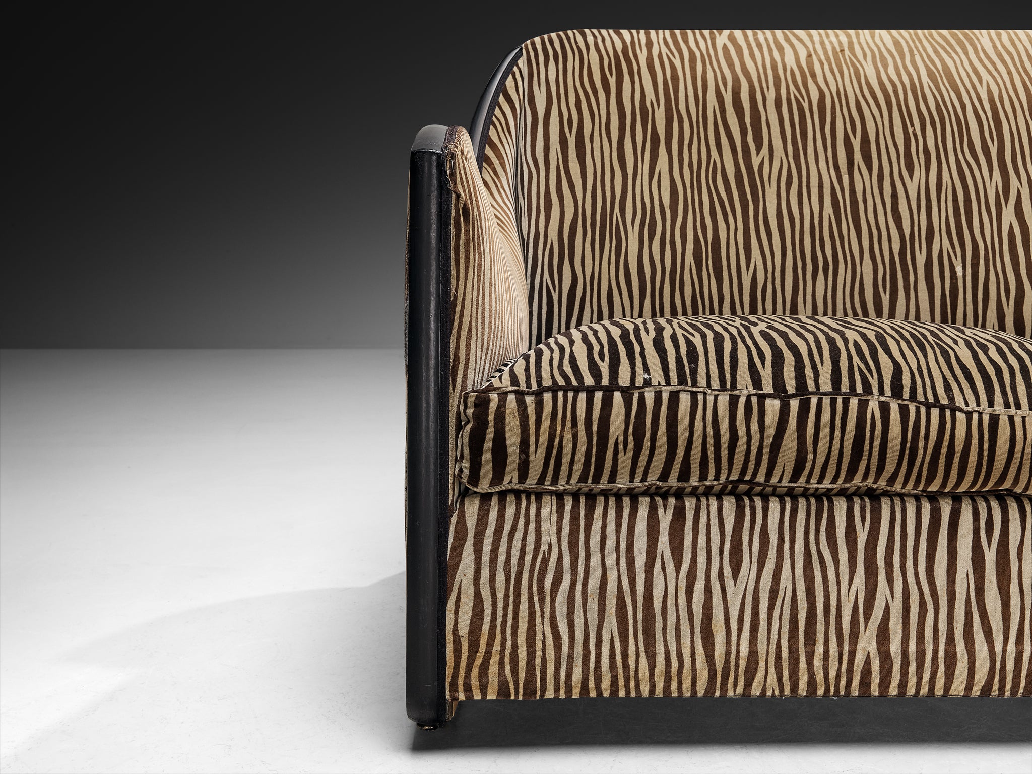 Levitan Décoration French Art Deco Sofa Seating Morentz