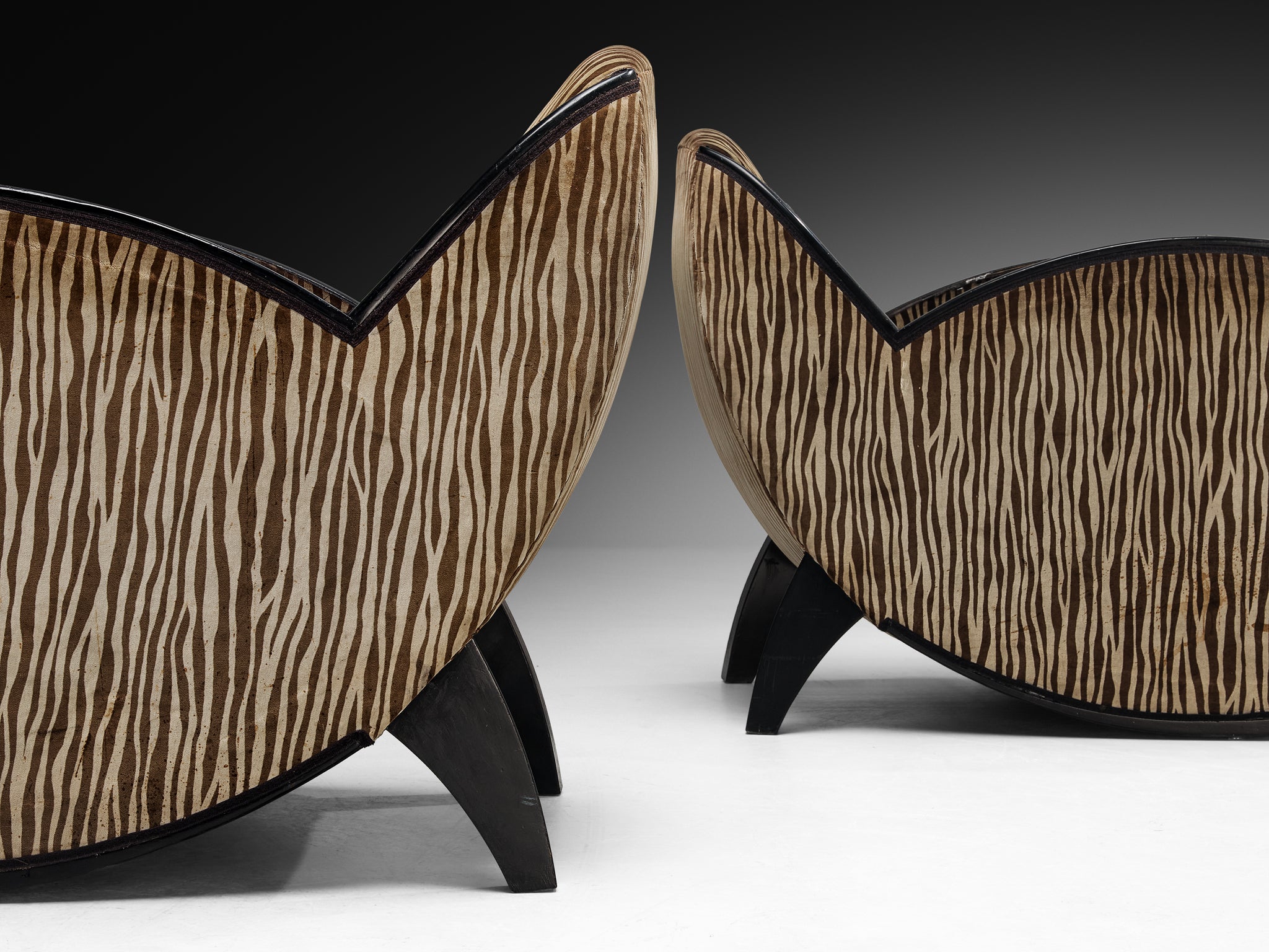 Levitan Décoration Pair of French Art Deco Lounge Chairs Seating Morentz