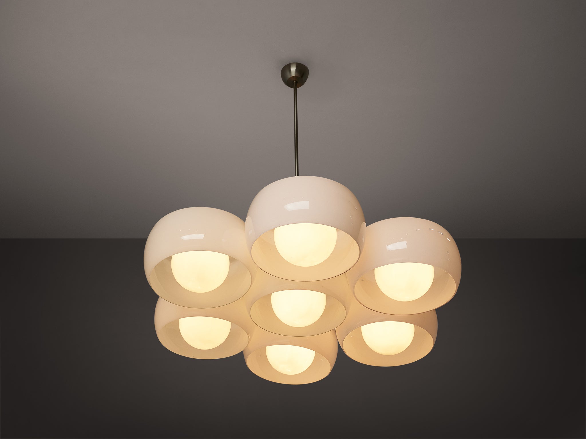 Vico Magistretti for Artemide Chandelier 'Eptaclinio' in Opaline Glass Lighting Morentz