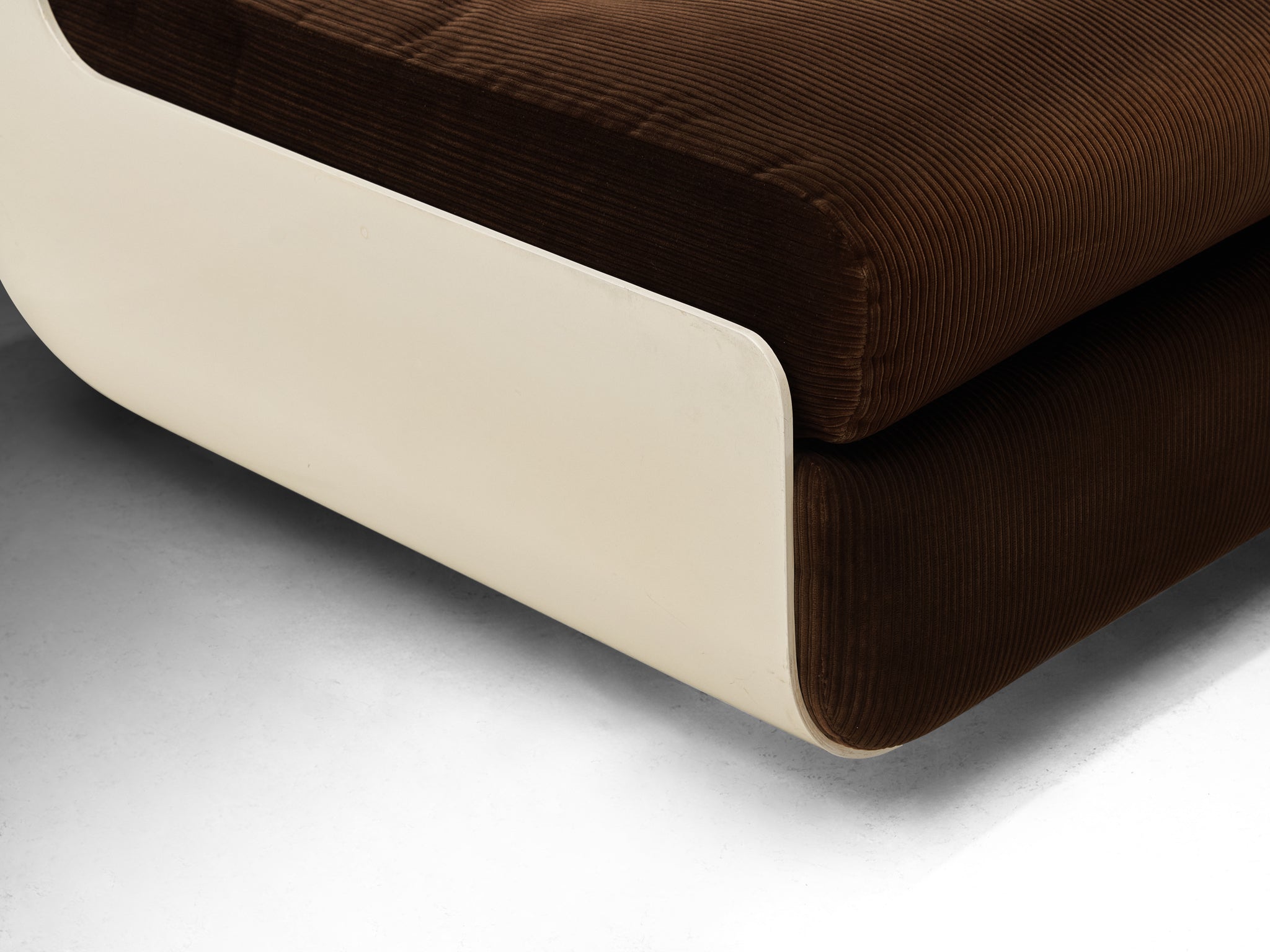Rodolfo Bonetto and Giotto Stoppino for Tarlisio 'Bossa' Lounge Chair in Fiberglass Seating Morentz