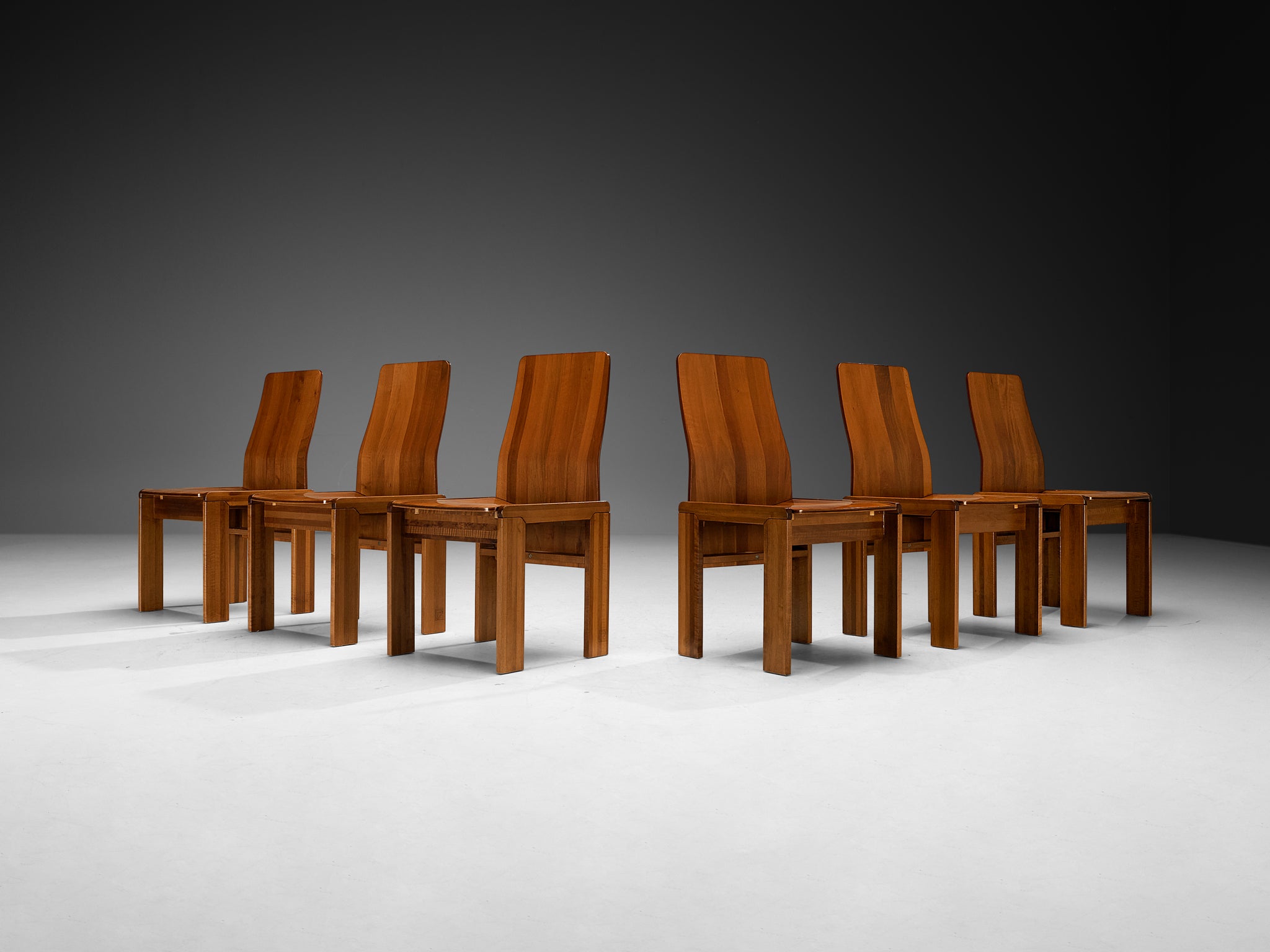 Italian Post-Modern Set of Six Dining Chairs in Walnut Wood Seating Morentz