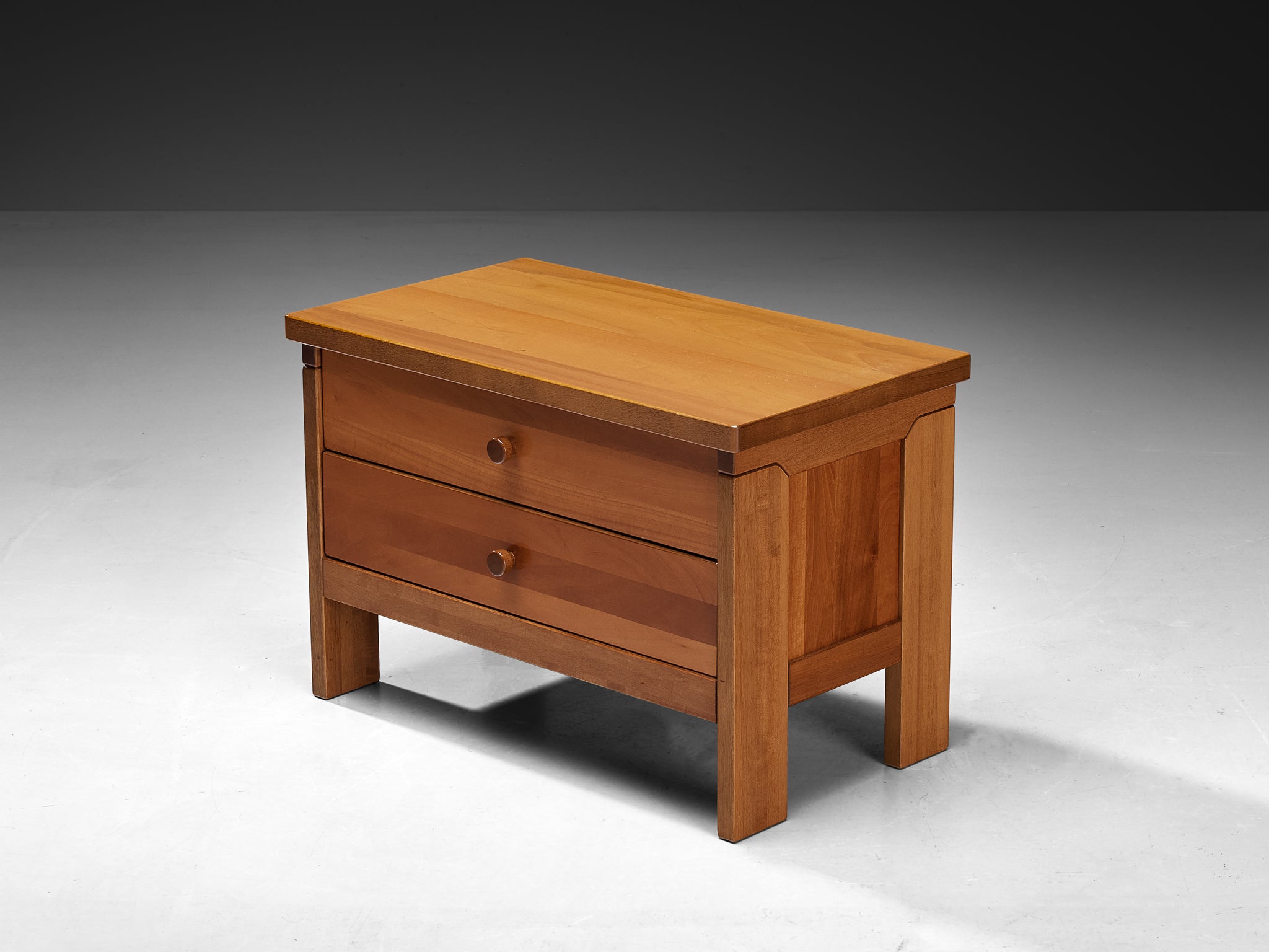 Italian Post-Modern Pair of Bedside Tables in Cherry Case pieces and storage cabinets Morentz