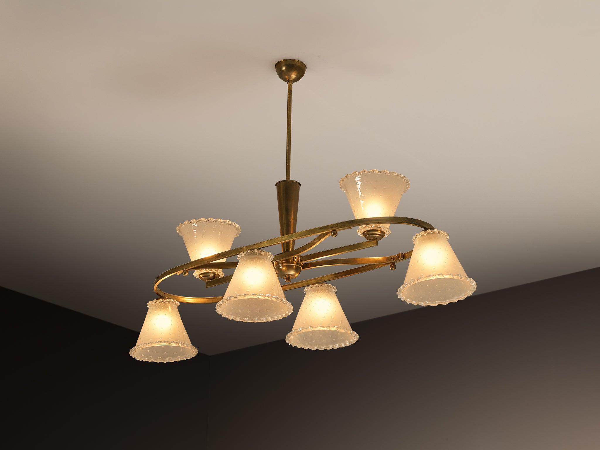 1950s Italian Chandelier in Brass and Frosted Glass Shades Lighting Morentz