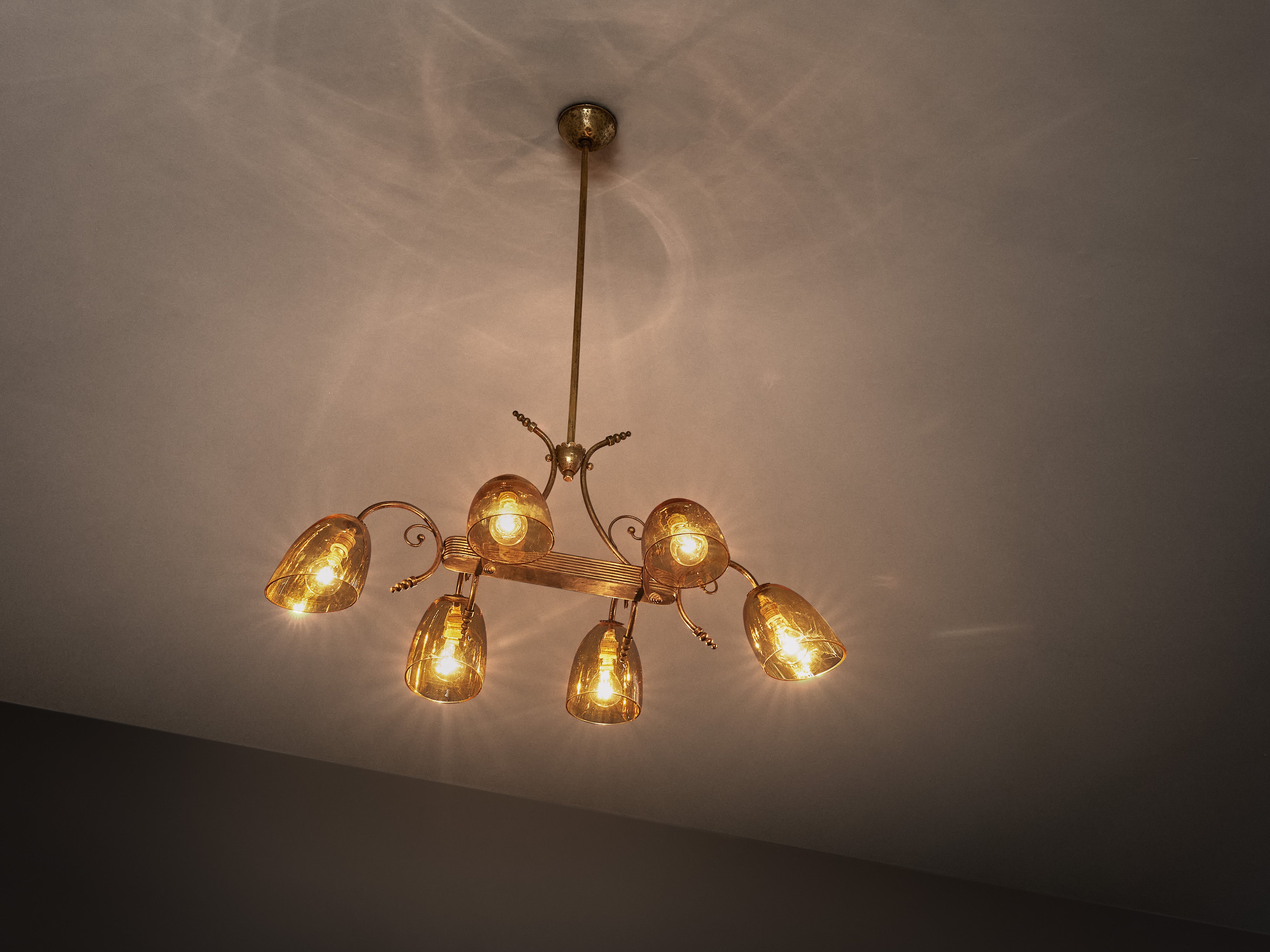 Mid-Century Italian Chandelier in Brass with Amber Glass Shades Lighting Morentz