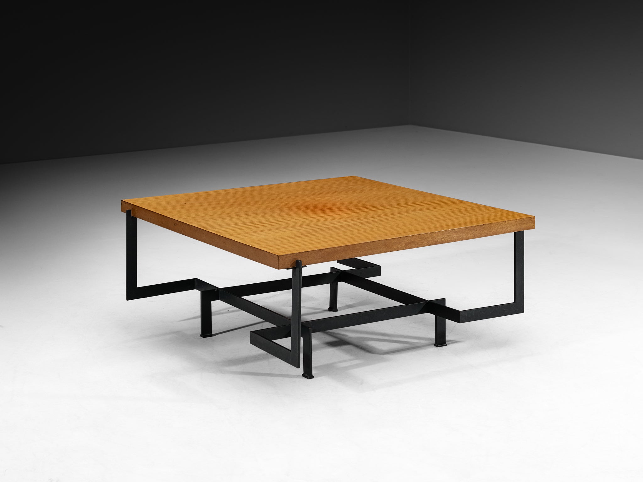 Modernist Italian Coffee Table in Mahogany Wood and Lacquered Steel