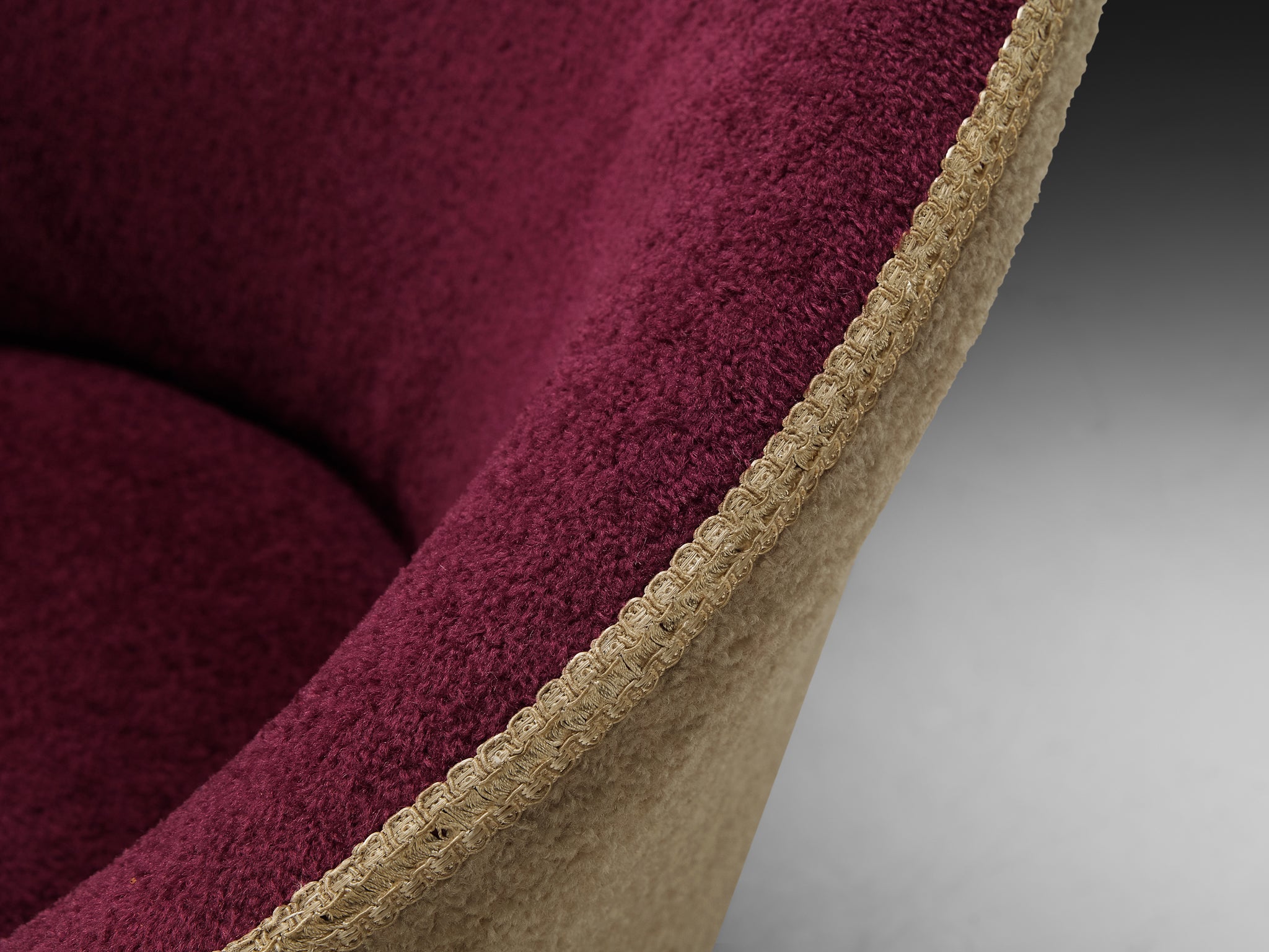 Italian Mid-Century Modern Curved Armchairs Seating Morentz