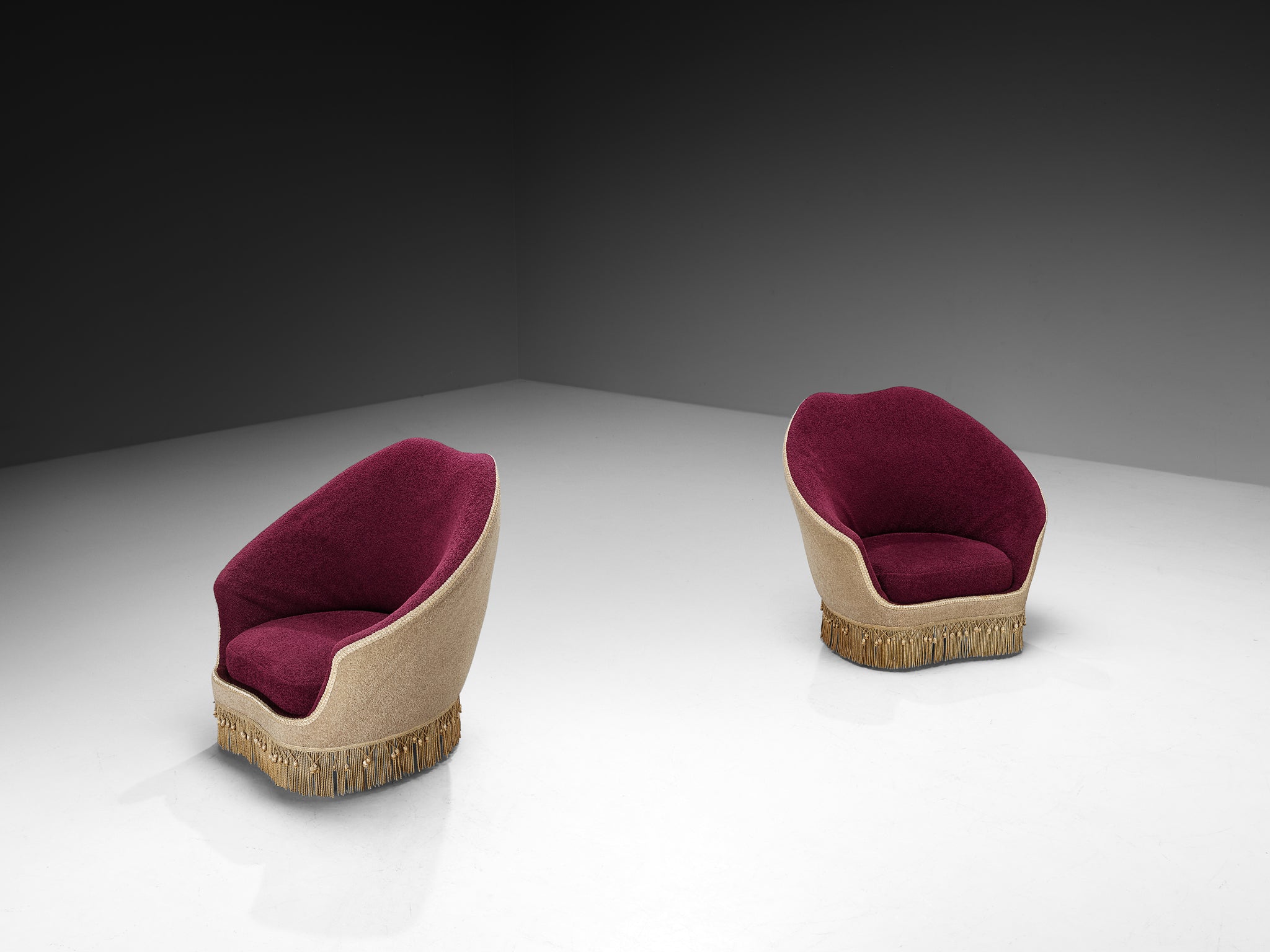 Pair of Italian Mid-Century Modern Curved Armchairs Seating Morentz