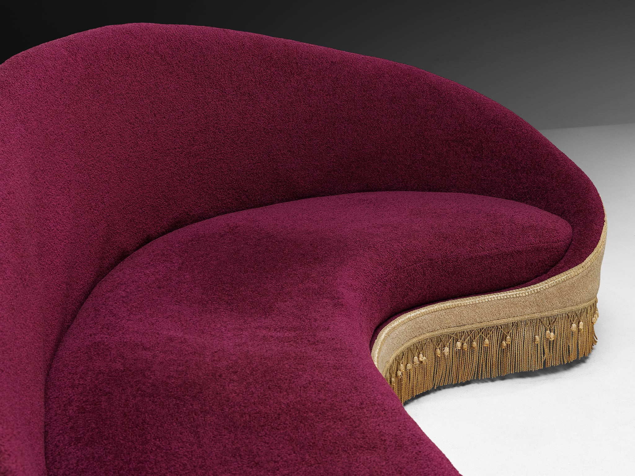 Italian Mid-Century Modern Curved Sofa Seating Morentz