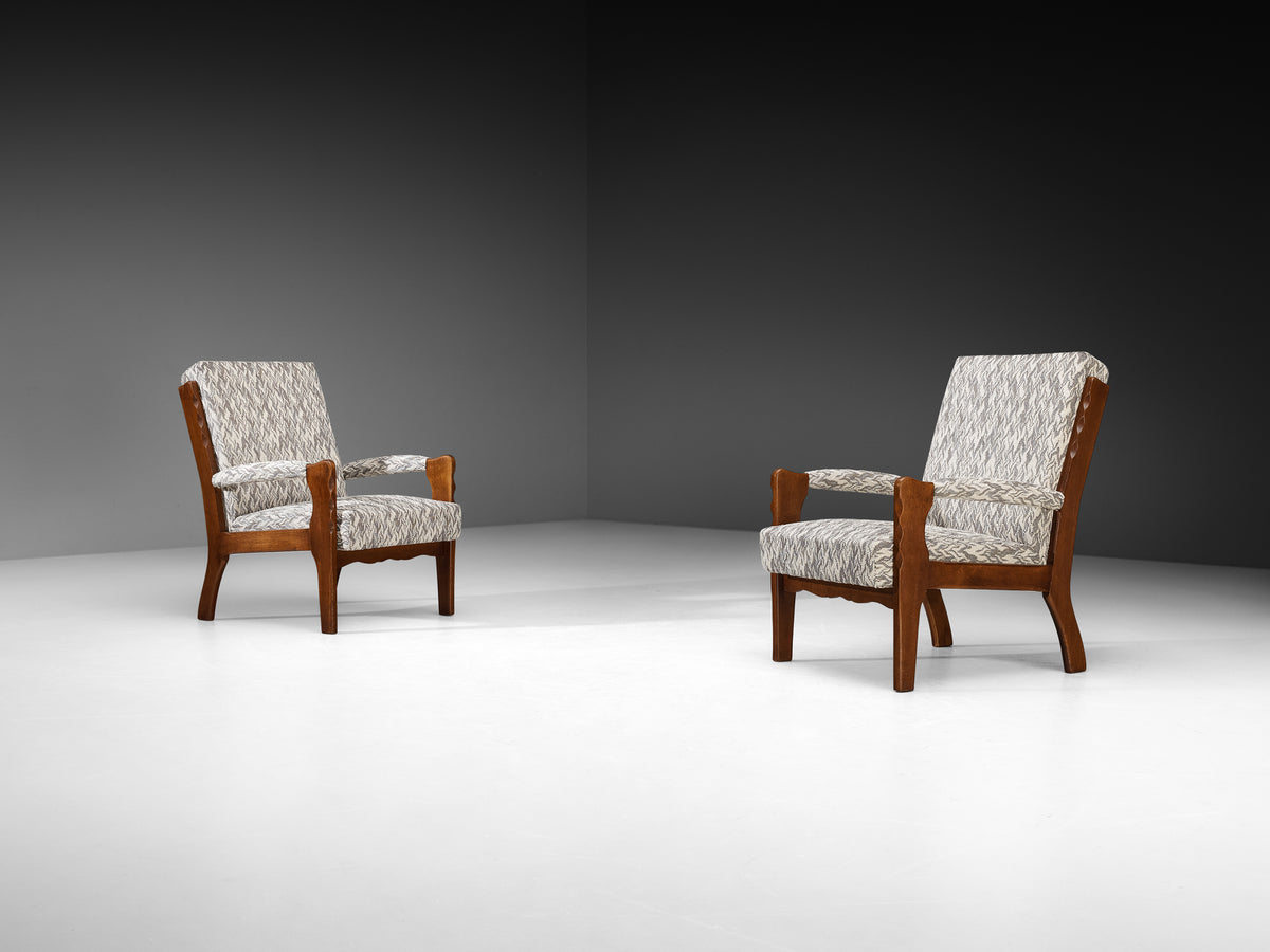 Pair of Lounge Chairs with Curved Front Legs in Oak and Fabric 1940s Seating Morentz