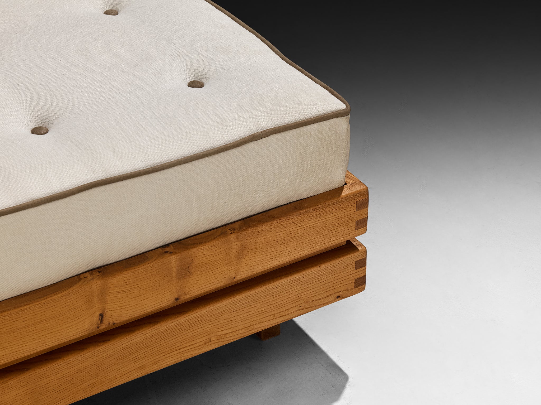 Maison Regain Daybed in Solid Elm Seating Morentz