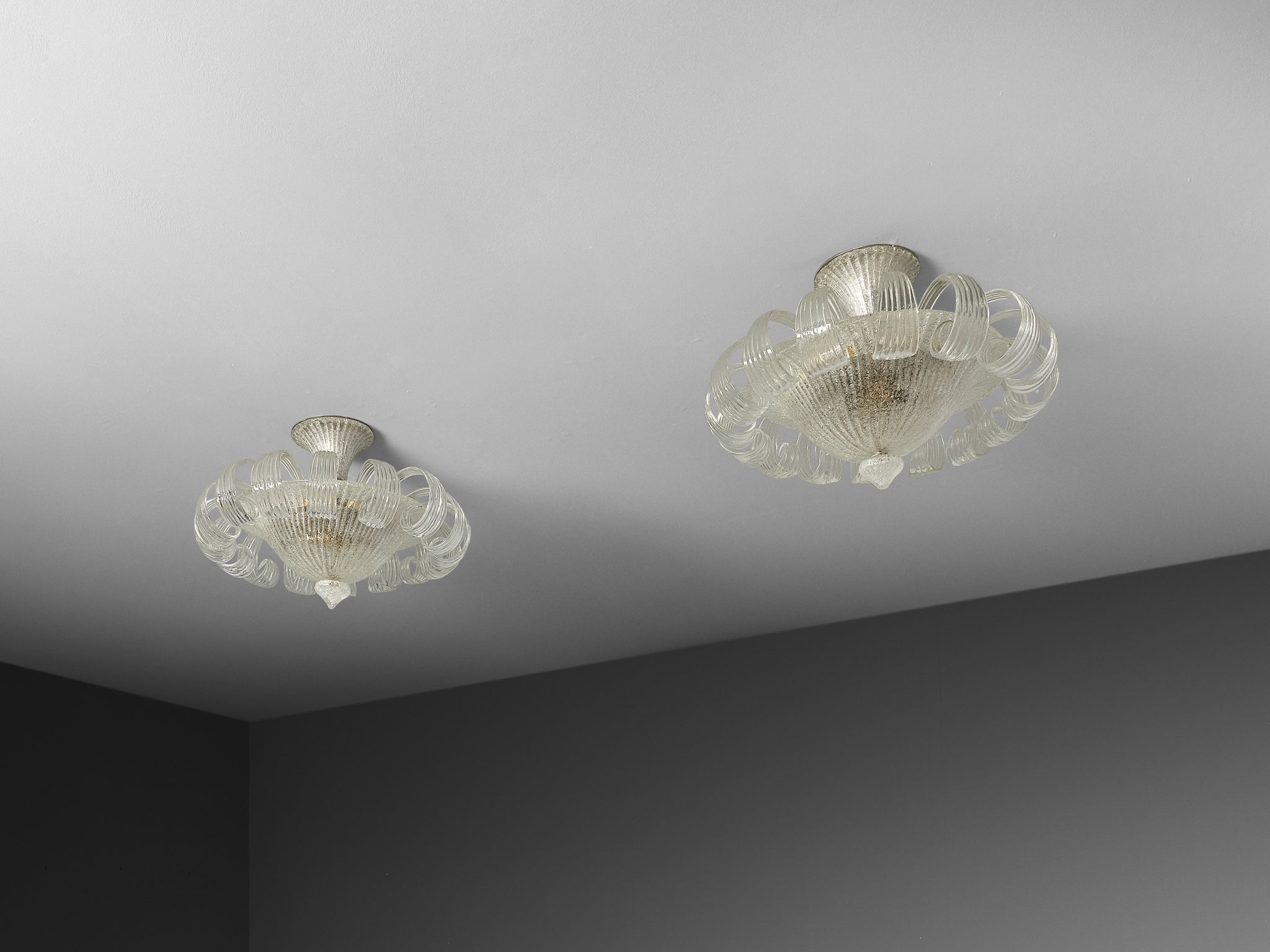 Italian Art Deco Medusa Shaped Pair of Chandeliers in Murano Glass Lighting Morentz