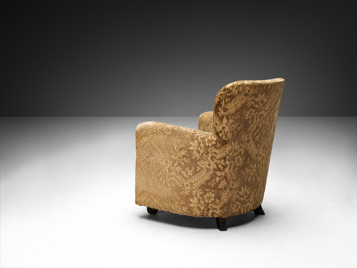 Mid-Century 1940s Lounge Chair in Floral Upholstery Seating Morentz