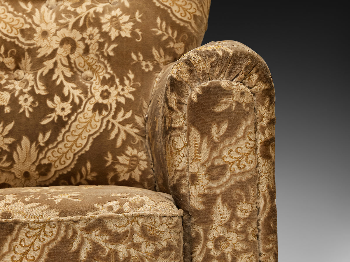 Mid-Century 1940s Lounge Chair in Floral Upholstery Seating Morentz