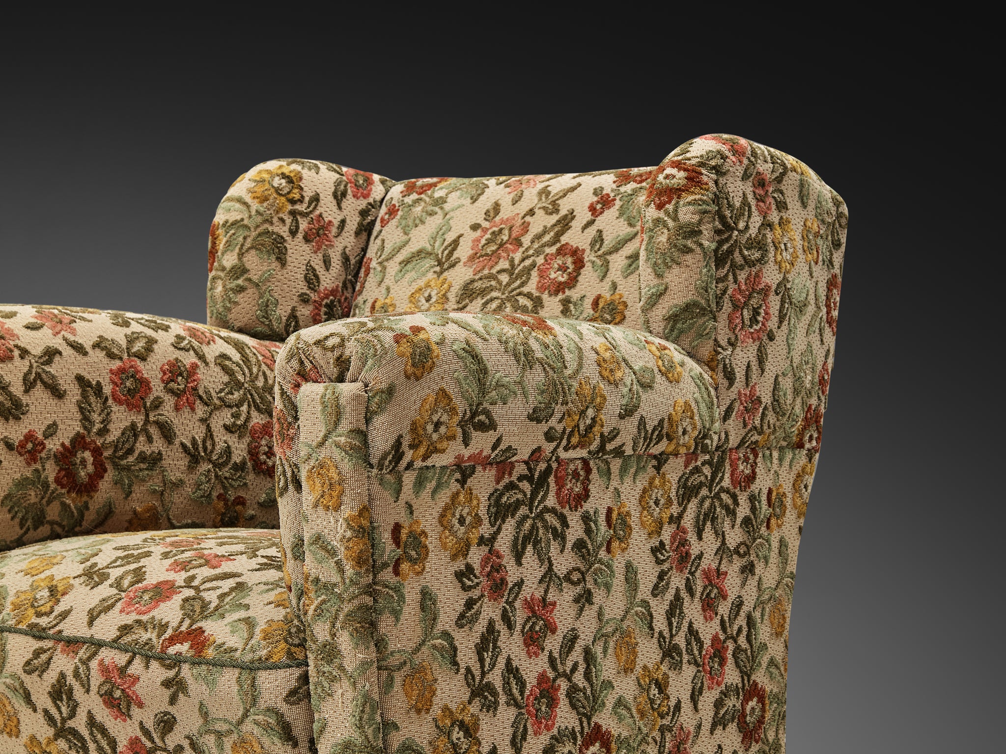 Pair of Mid-Century Lounge Chairs in Floral Upholstery with Quirky Feet Seating Morentz