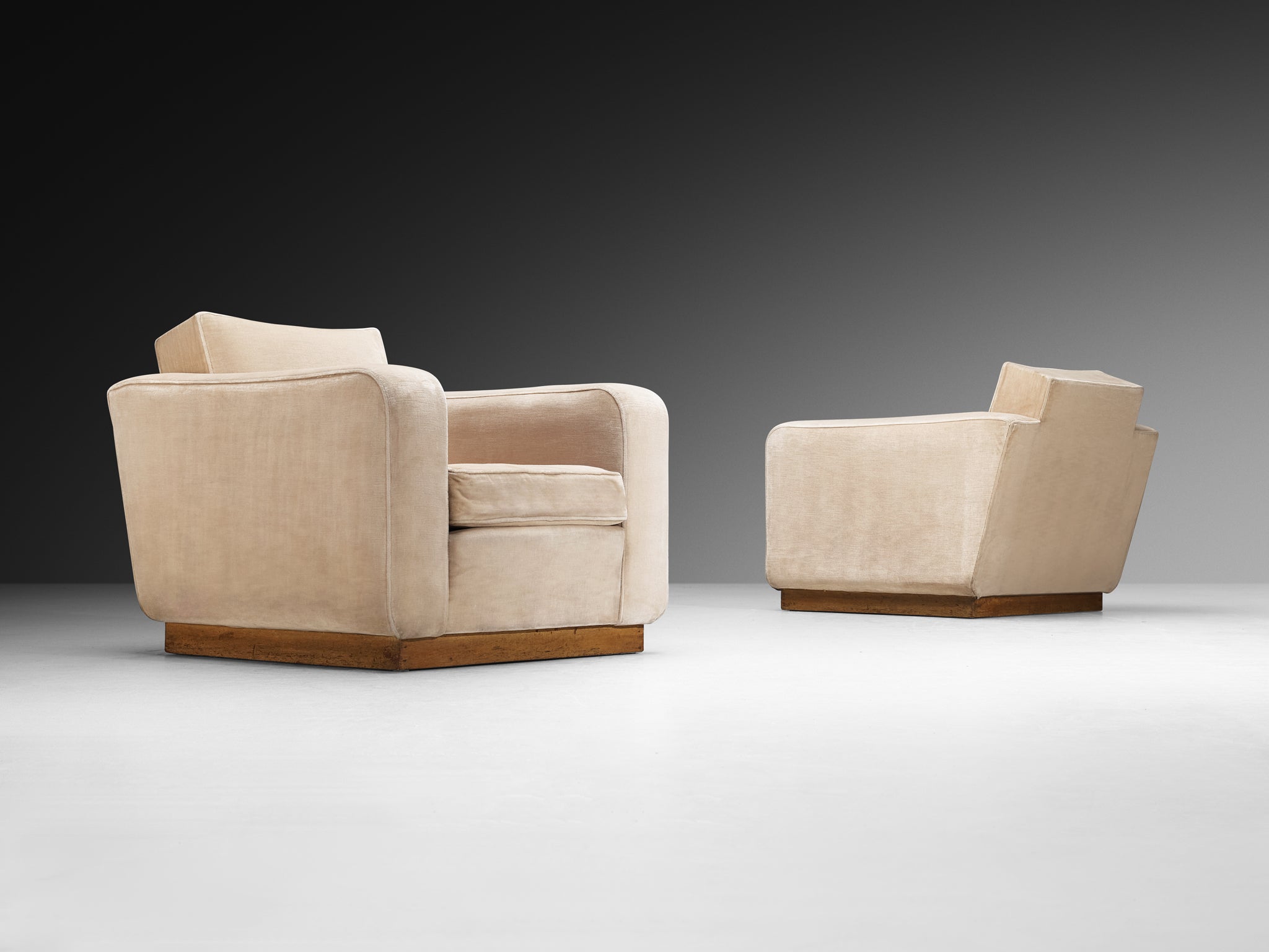 Pair of 1930s Art Deco Lounge Chairs in Beige-Sand Velvet