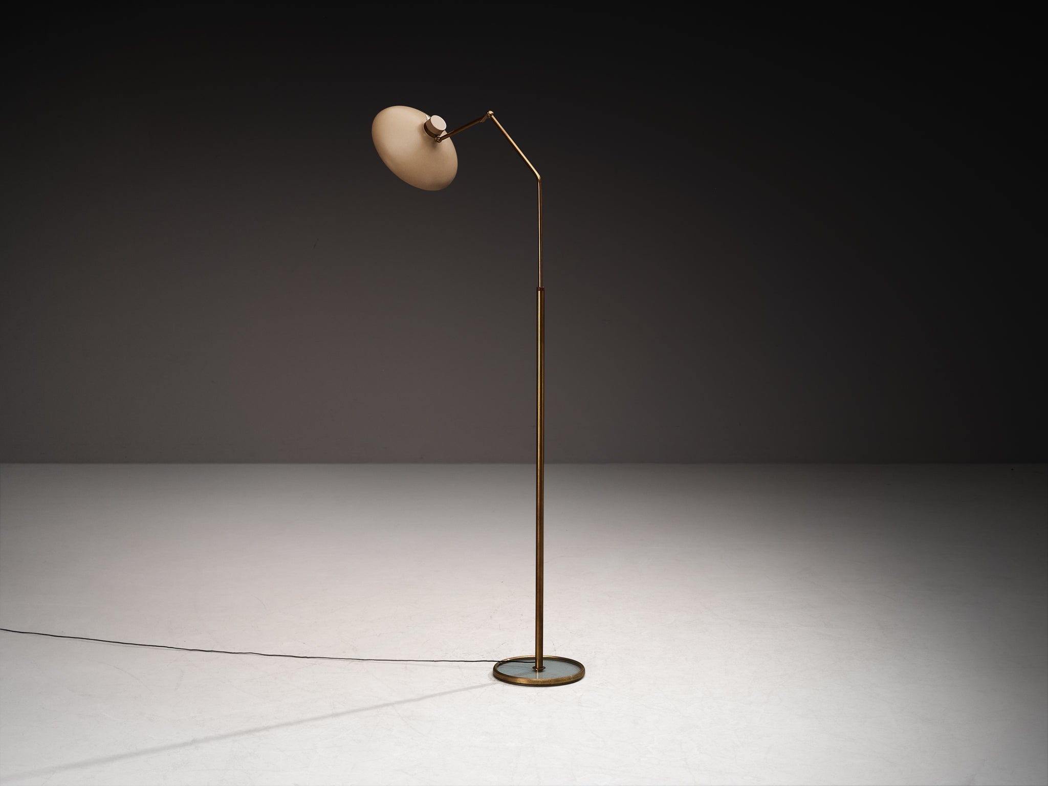 Gio Ponti for Fontana Arte ‘Parco dei Principi’ Floor Lamp with Beige Shade Lighting Morentz