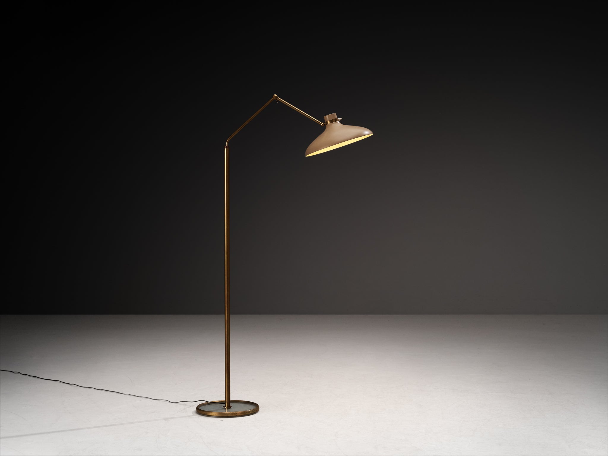 Gio Ponti for Fontana Arte ‘Parco dei Principi’ Floor Lamp with Beige Shade Lighting Morentz
