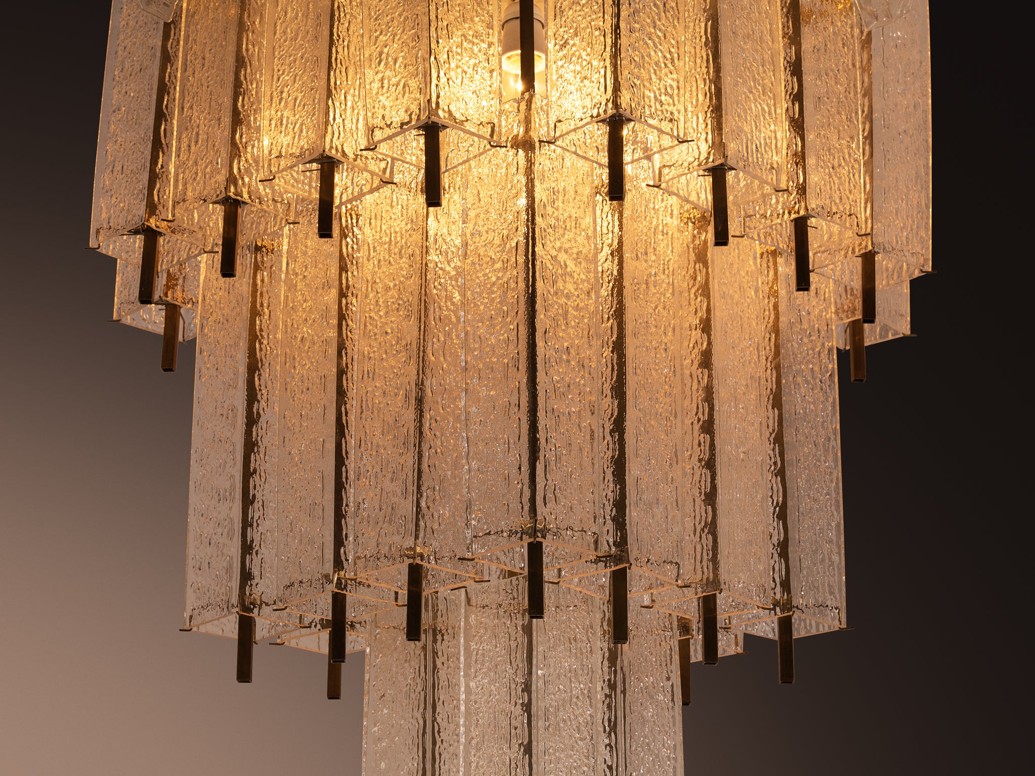 Exceptionally Large Mid-Century Modern Tiered Glass Chandelier 220 cm/86 in in Height Lighting Morentz