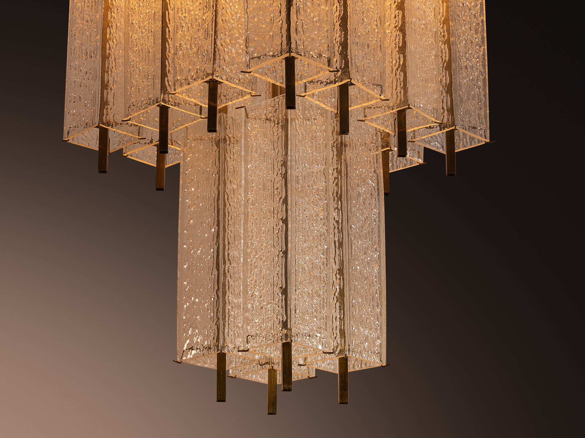 Exceptionally Large Mid-Century Modern Tiered Glass Chandelier 220 cm/86 in in Height Lighting Morentz