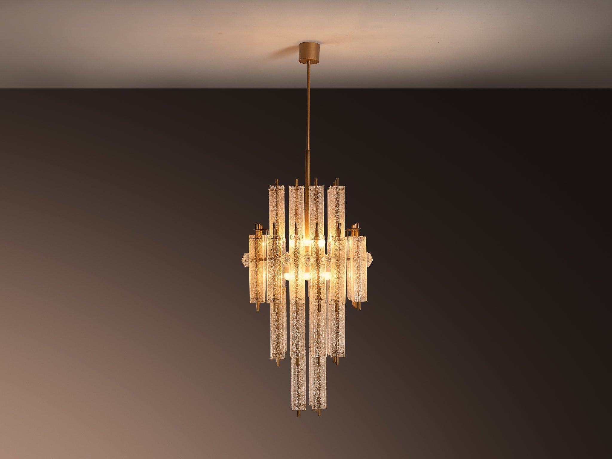Exceptionally Large Mid-Century Modern Tiered Glass Chandelier 220 cm/86 in in Height Lighting Morentz