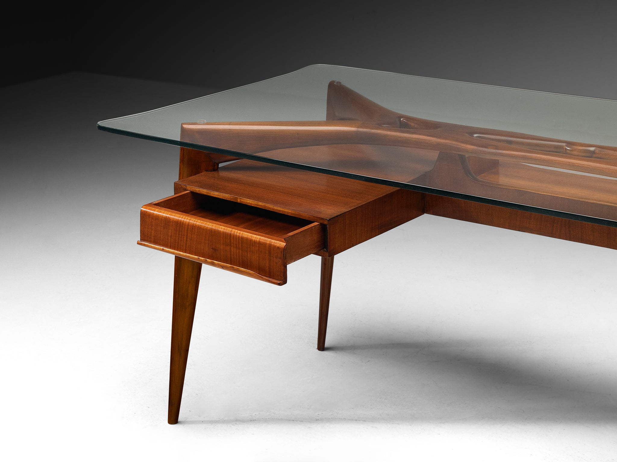 Italian Mid-Century Modern 1950s Sculptural Writing Desk in Mahogany Tables Morentz