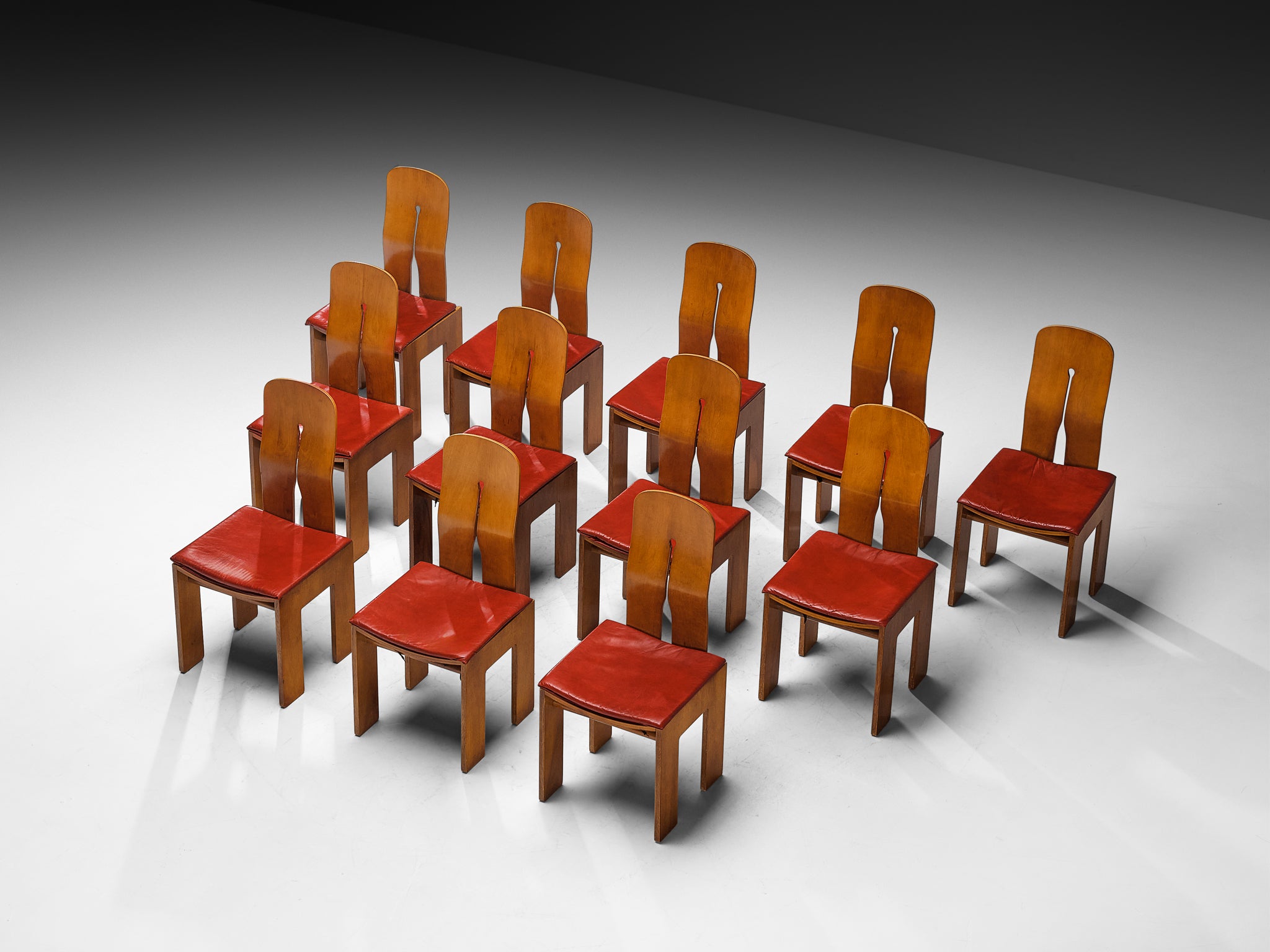 Carlo Scarpa for Bernini Set of Twelve Dining Chairs in Walnut, Burgundy Leather Seating Morentz