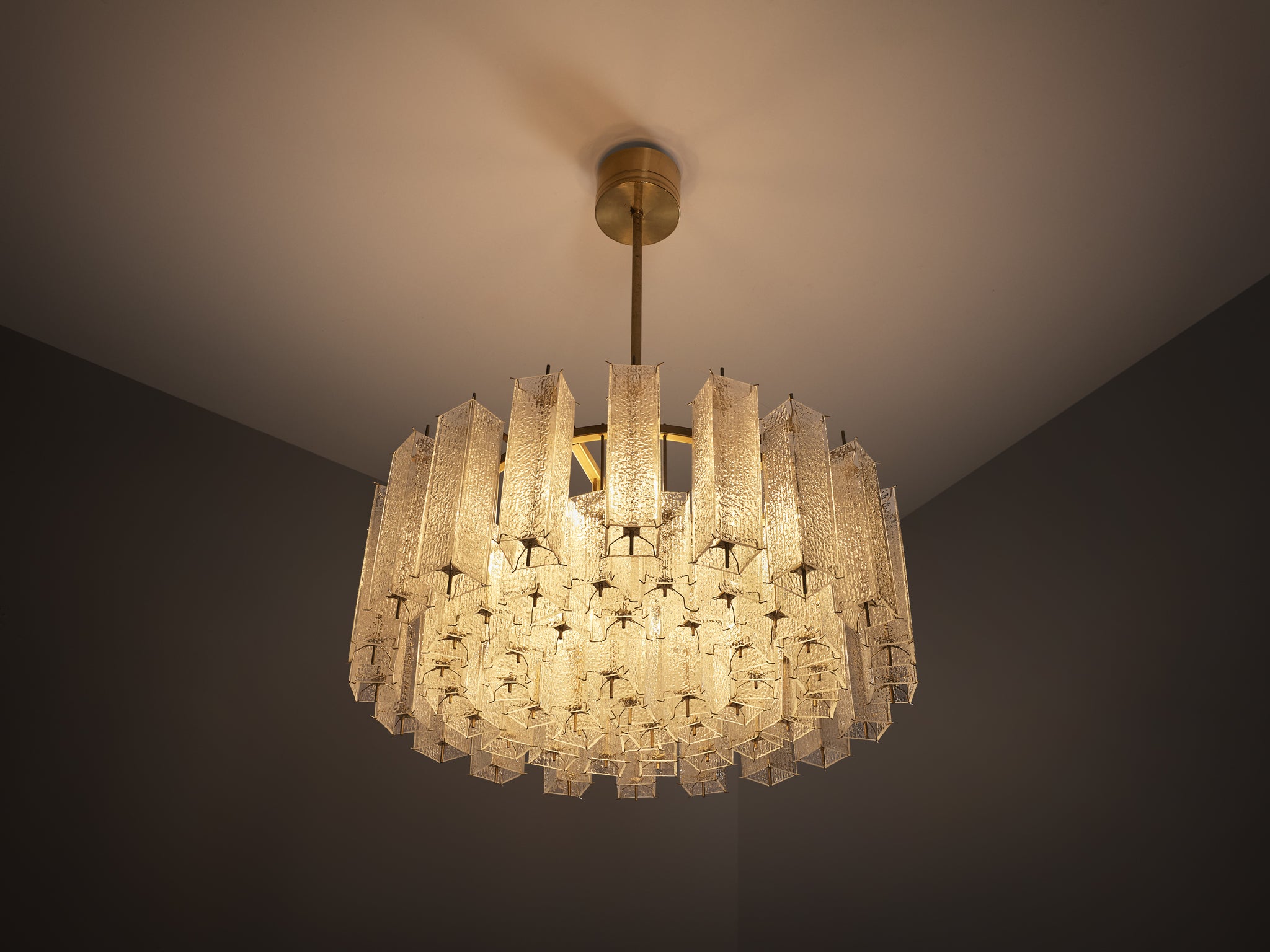 Large Mid Century Modern Glass & Brass Chandelier 97cm/38in Wide Lighting Morentz