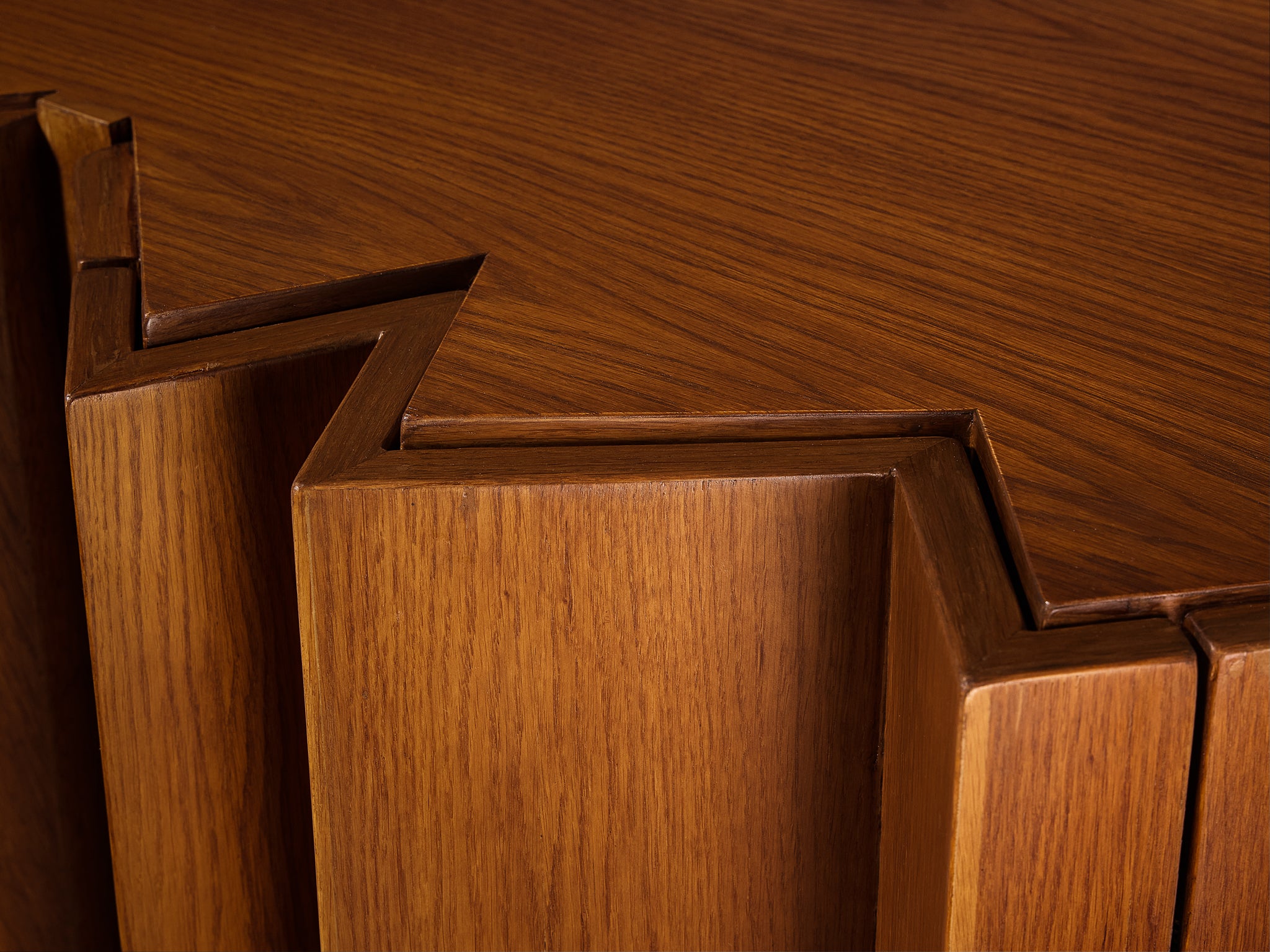 Giuseppe Rivadossi for Officina Rivadossi Unique Sculptural Wall-Mounted Oak Cabinet Case pieces and storage cabinets Morentz