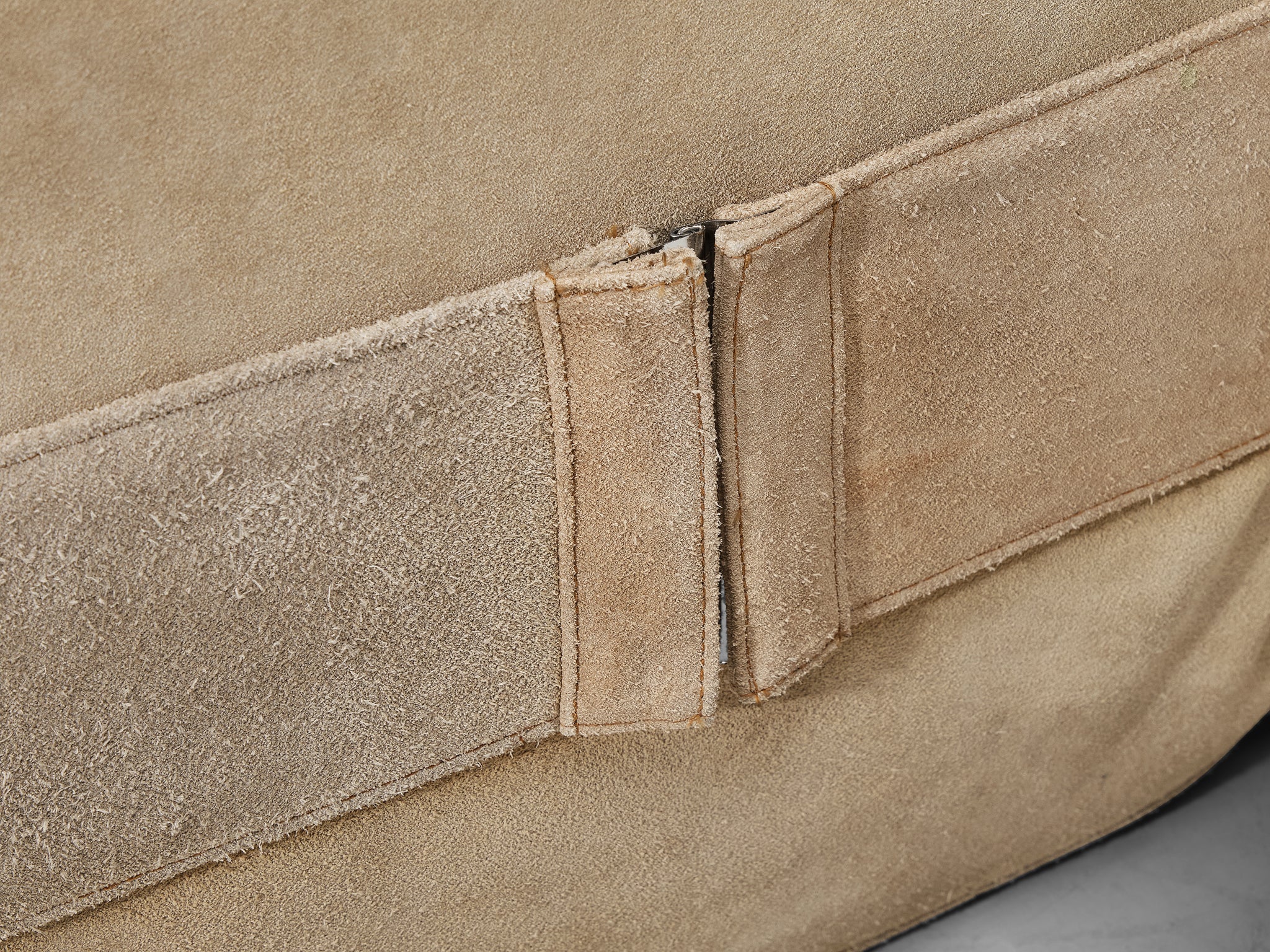 Mario Bellini for Cassina Pair of 'Quartet' Lounge Chairs in Beige Suede Seating Morentz