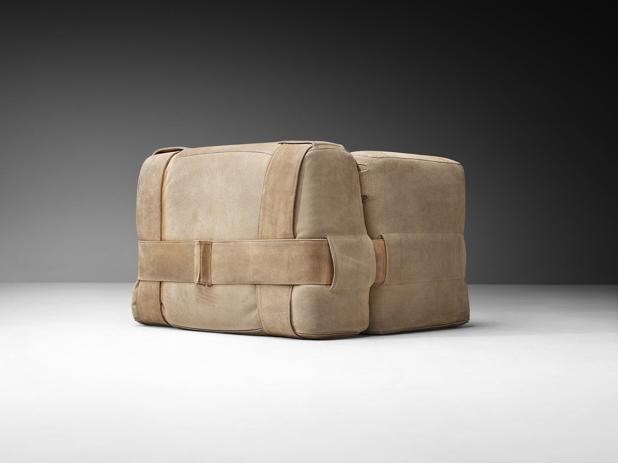 Mario Bellini for Cassina Pair of 'Quartet' Lounge Chairs in Beige Suede Seating Morentz