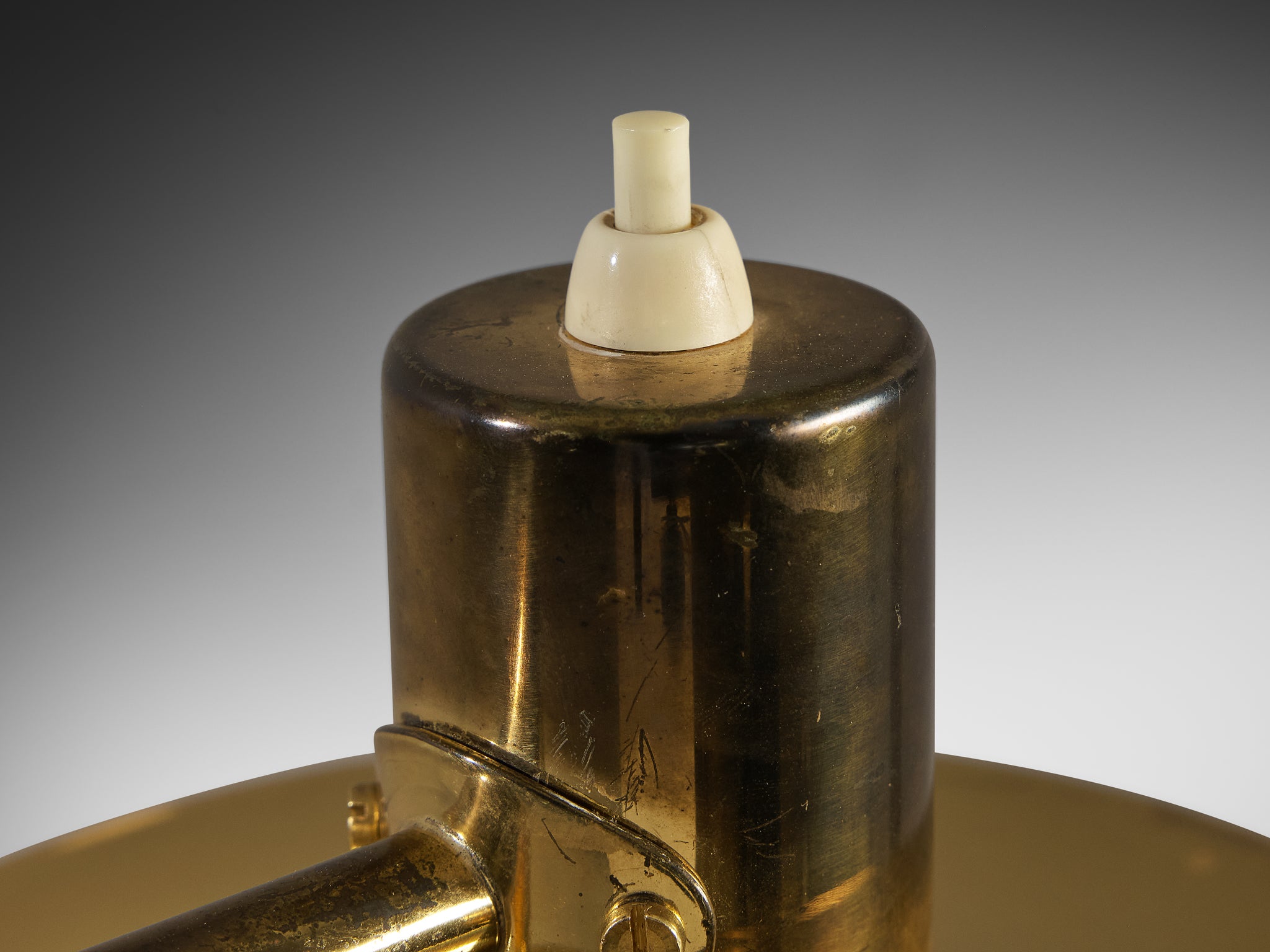 Hans-Agne Jakobsson 'Fringe' 'G-109 Floor lamp in Brass and Silk Lighting Morentz