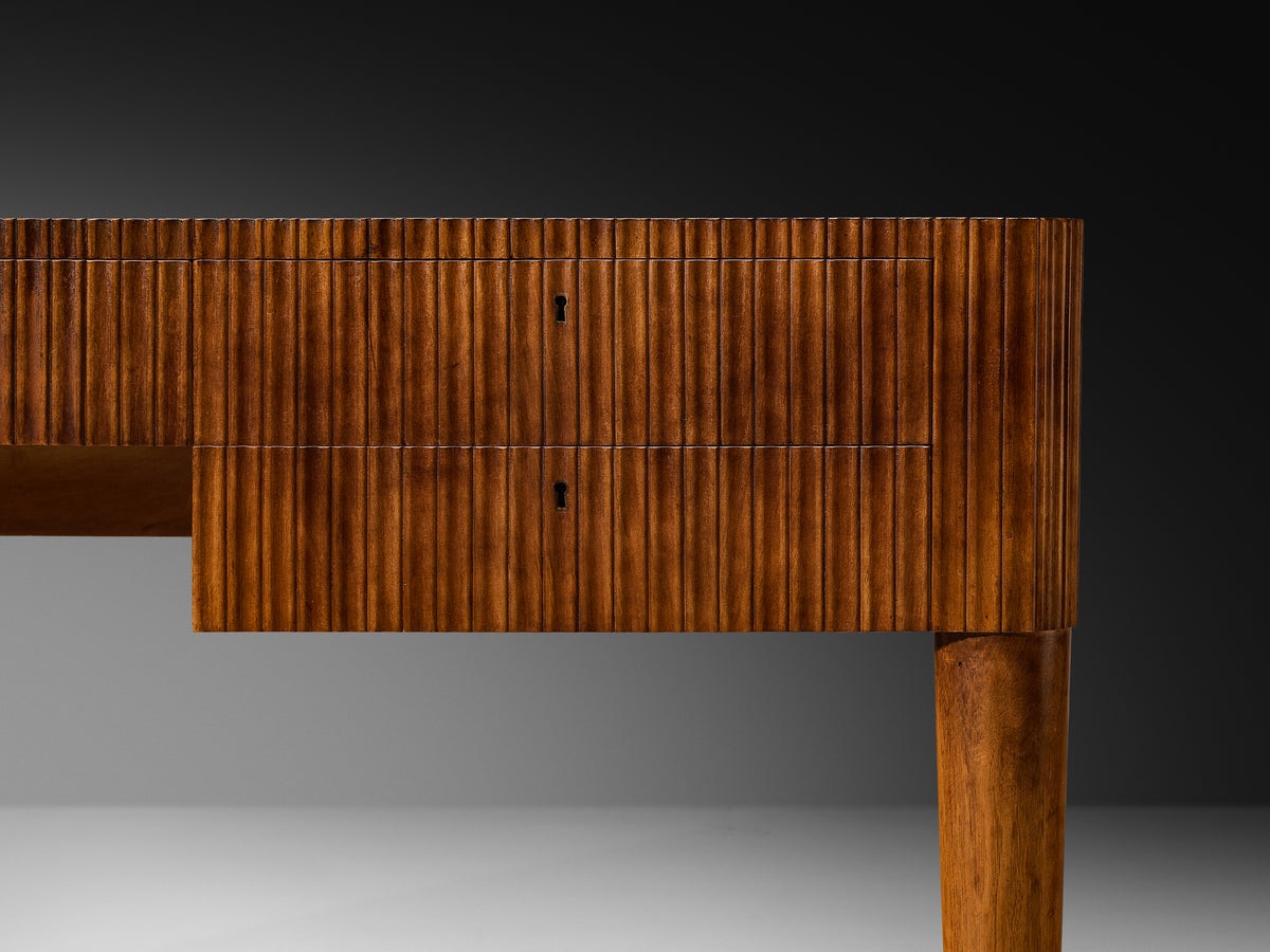 Paolo Buffa for Galdino Maspero Writing Desk in Walnut Tables Morentz