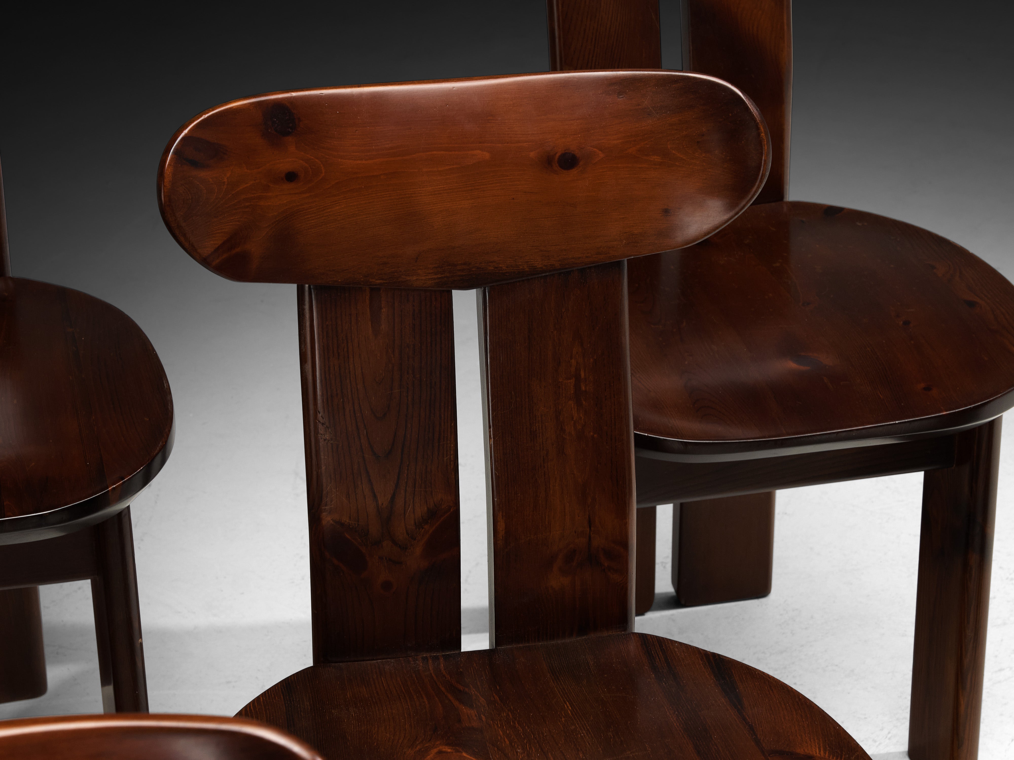 1970s Post-Modern Italian Set of Twelve Dining Chairs in Pine Seating Morentz