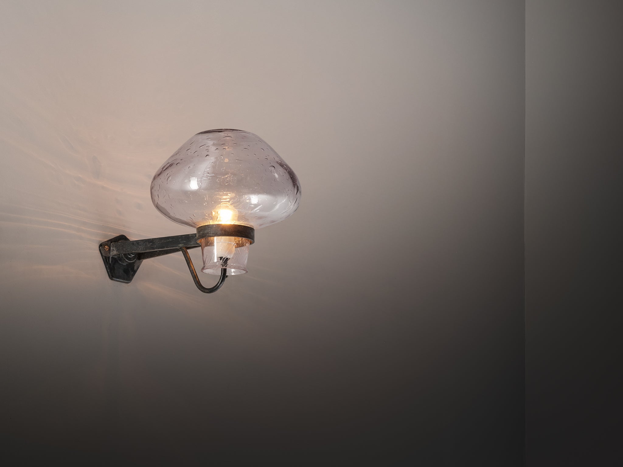 Gunnar Asplund for ASEA Large Wall Light in Blown Glass and Metal Lighting Morentz