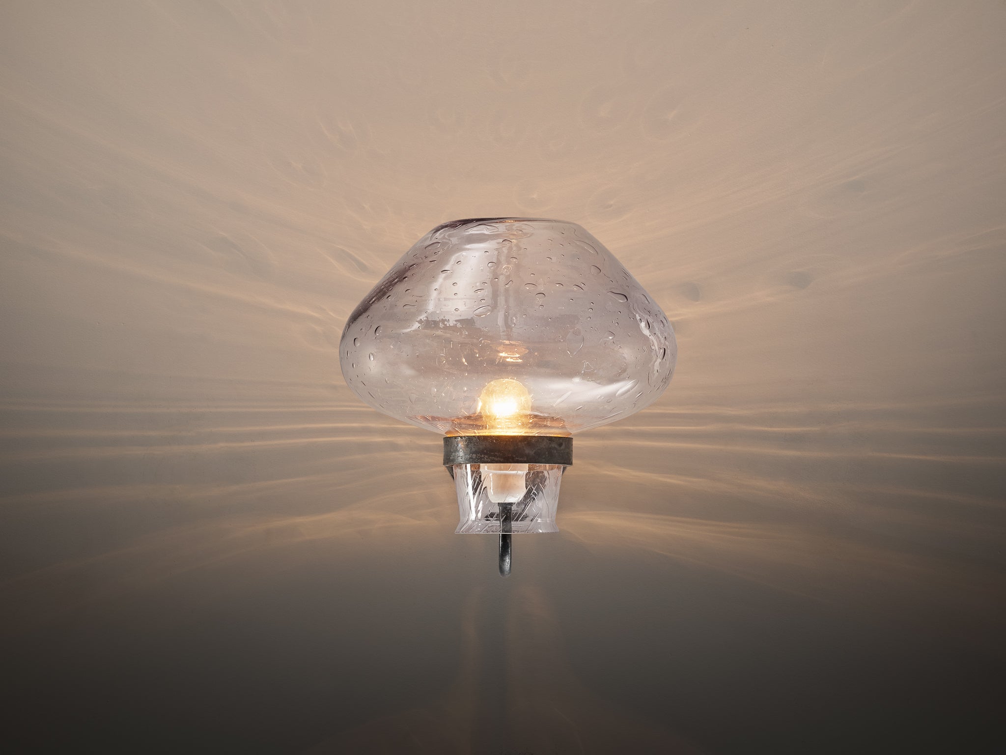 Gunnar Asplund for ASEA Large Wall Light in Blown Glass and Metal Lighting Morentz