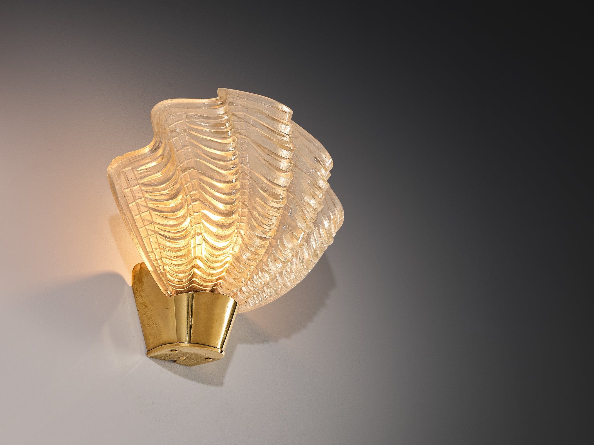 Set of Six ASEA 'Coquille' Shell Shaped Wall Lights in Brass and Glass Lighting Morentz