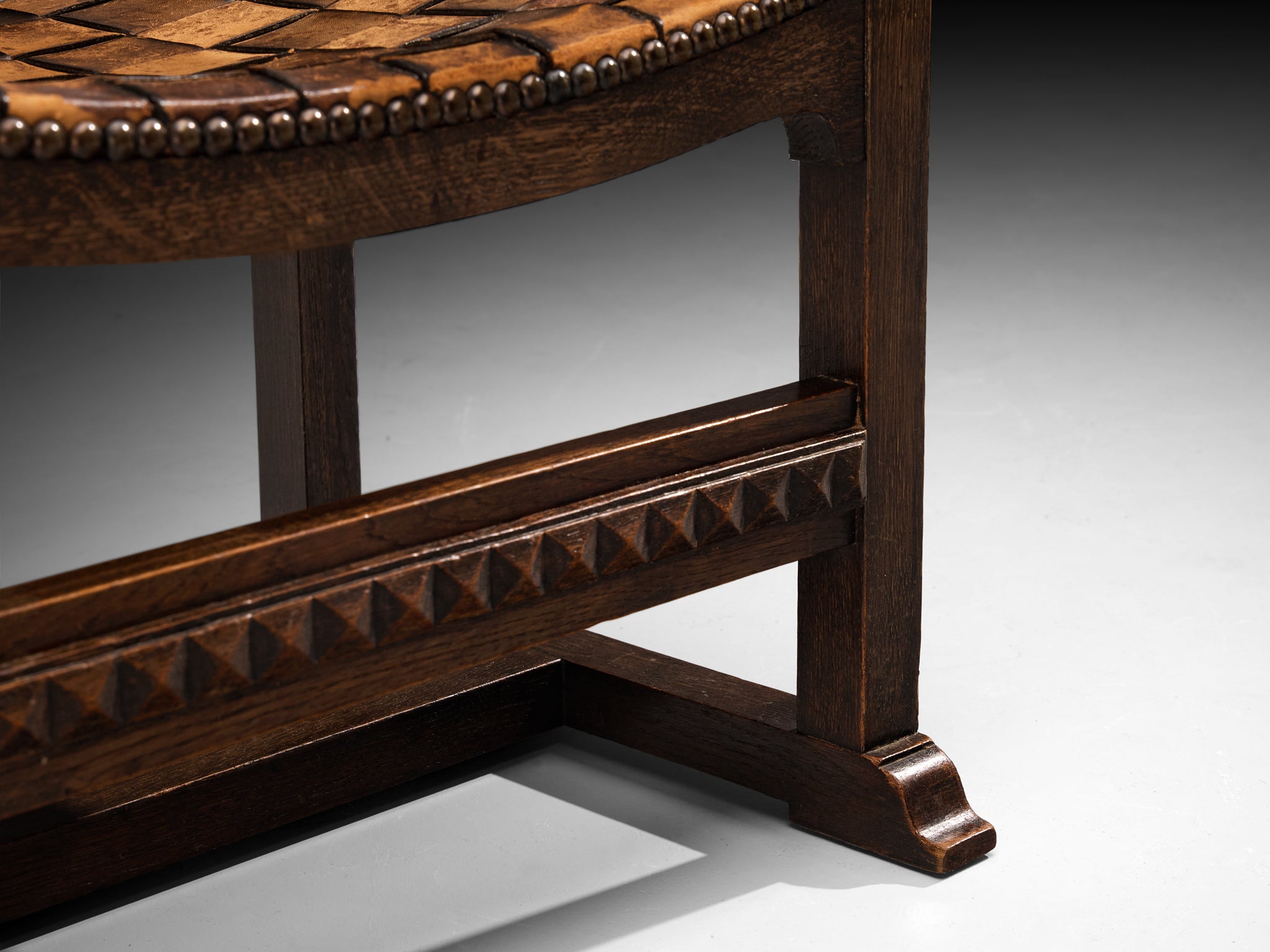 Heinrich Kulka for Gebrüder Thonet Arts and Crafts Chair in Oak and Leather Seating Morentz