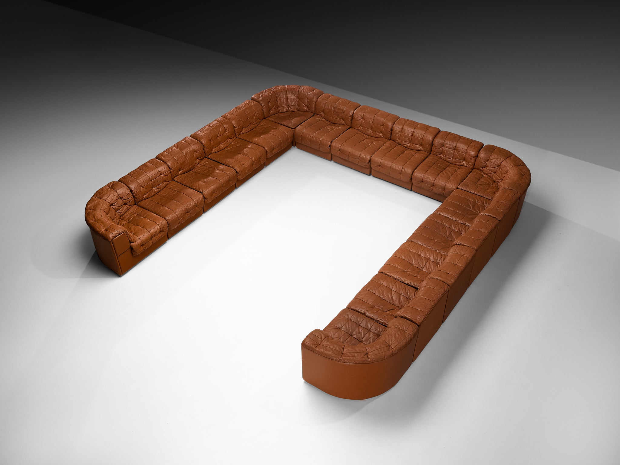 Rare Large-Scale De Sede DS 11 Modular Sofa Consisting of Sixteen Elements Seating Morentz