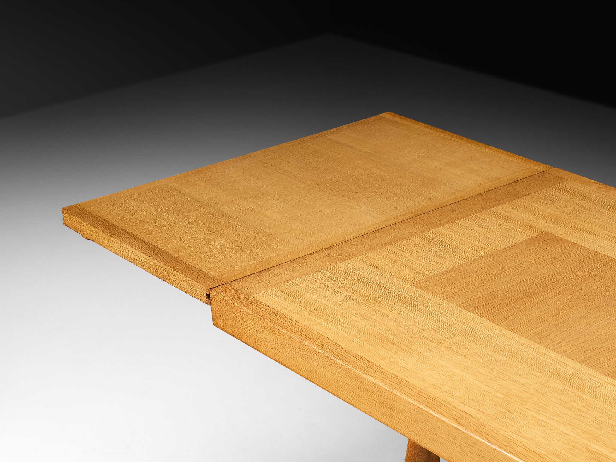 Guillerme & Chambron Extendable Dining Table in Solid Oak Tables Morentz