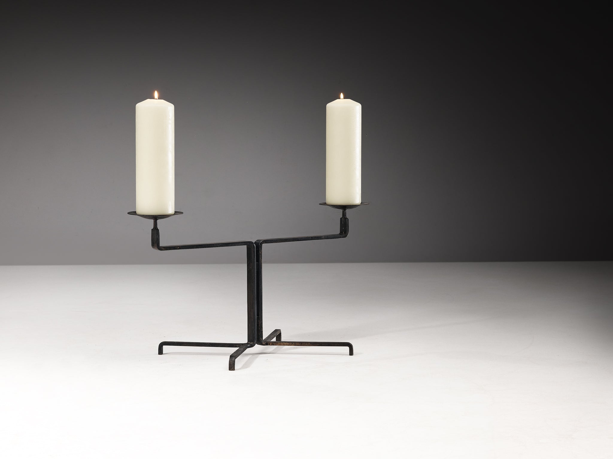 1950s Minimalist Floor Candle Holder in Steel Decorative objects Morentz