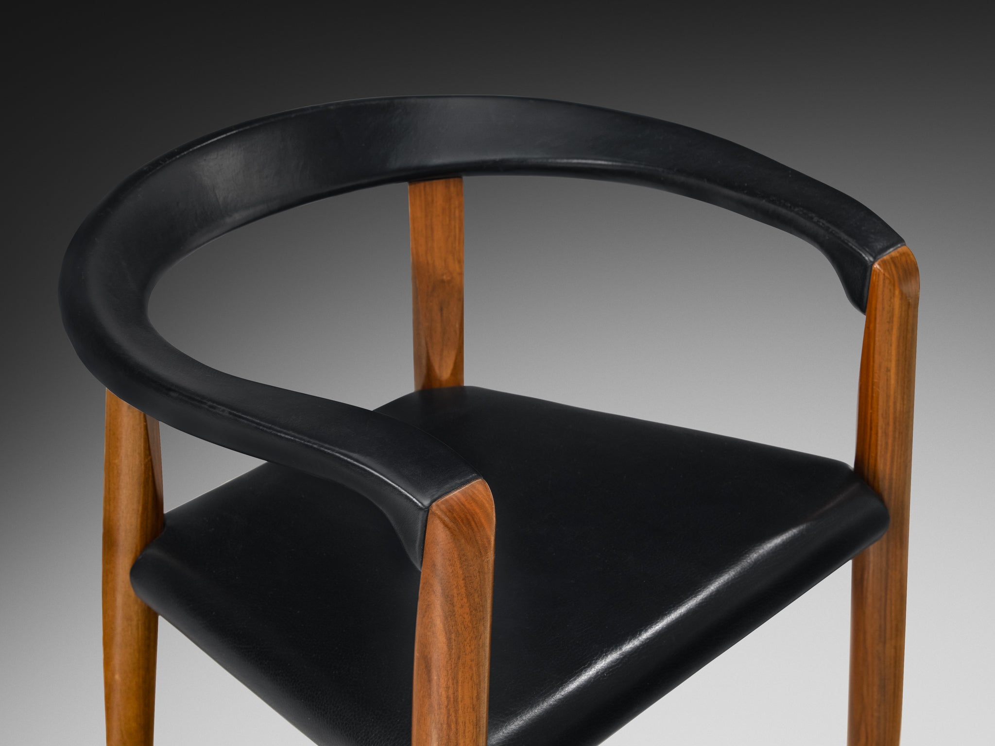 Afra & Tobia Scarpa for Molteni Early Edition 'MISS' Chairs in Solid Walnut and Leather