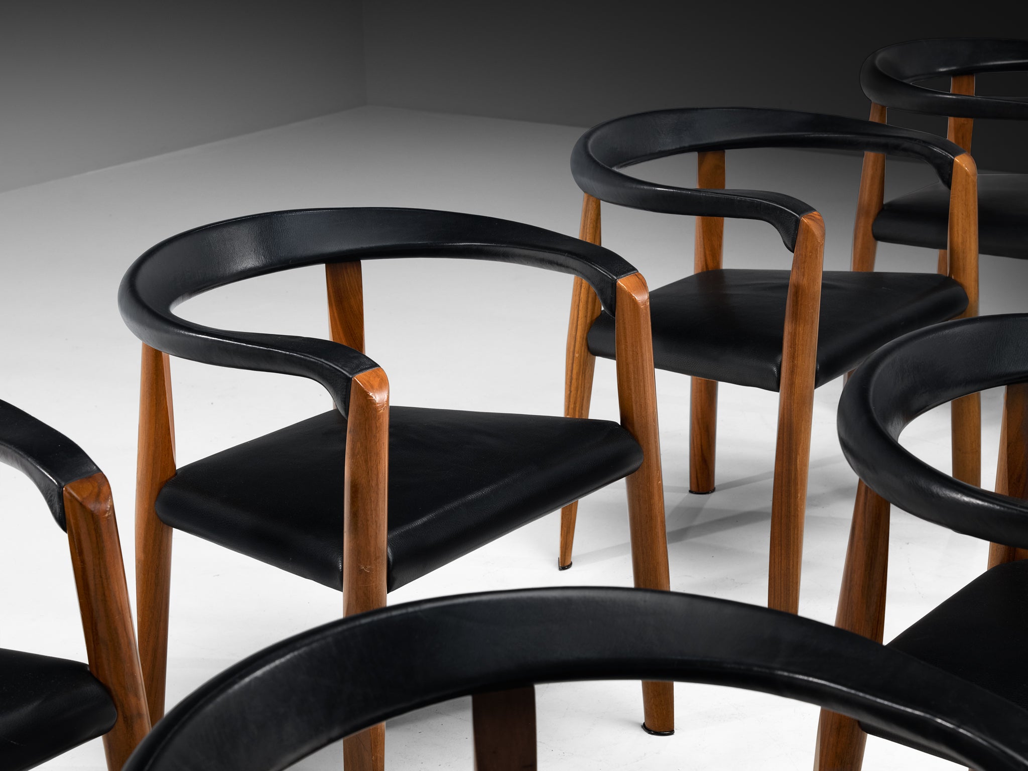 Afra & Tobia Scarpa for Molteni Early Edition 'MISS' Chairs in Solid Walnut and Leather