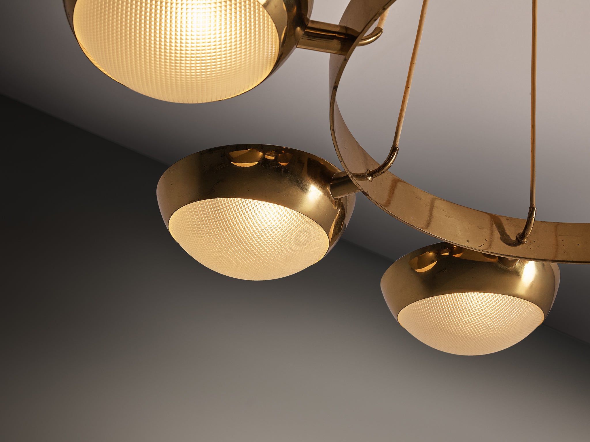 Italian Mid-Century Modern Chandelier in Brass, Prismatic Glass in 104cm/40.94in Lighting Morentz