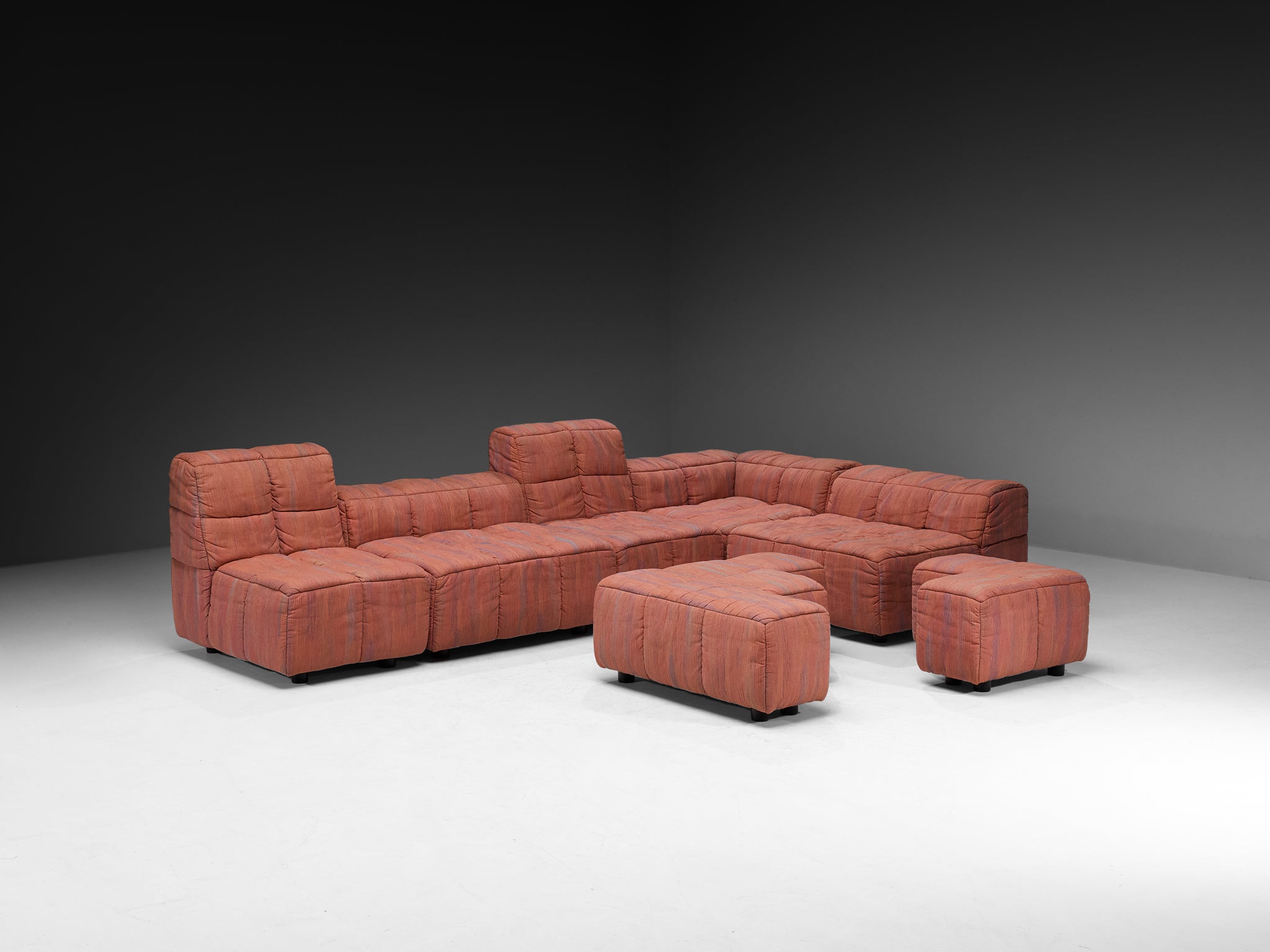 Hans Hopfer for Neue Wiener Werkstätte 'Castell' Sectional Sofa in Pink Fabric Seating Morentz