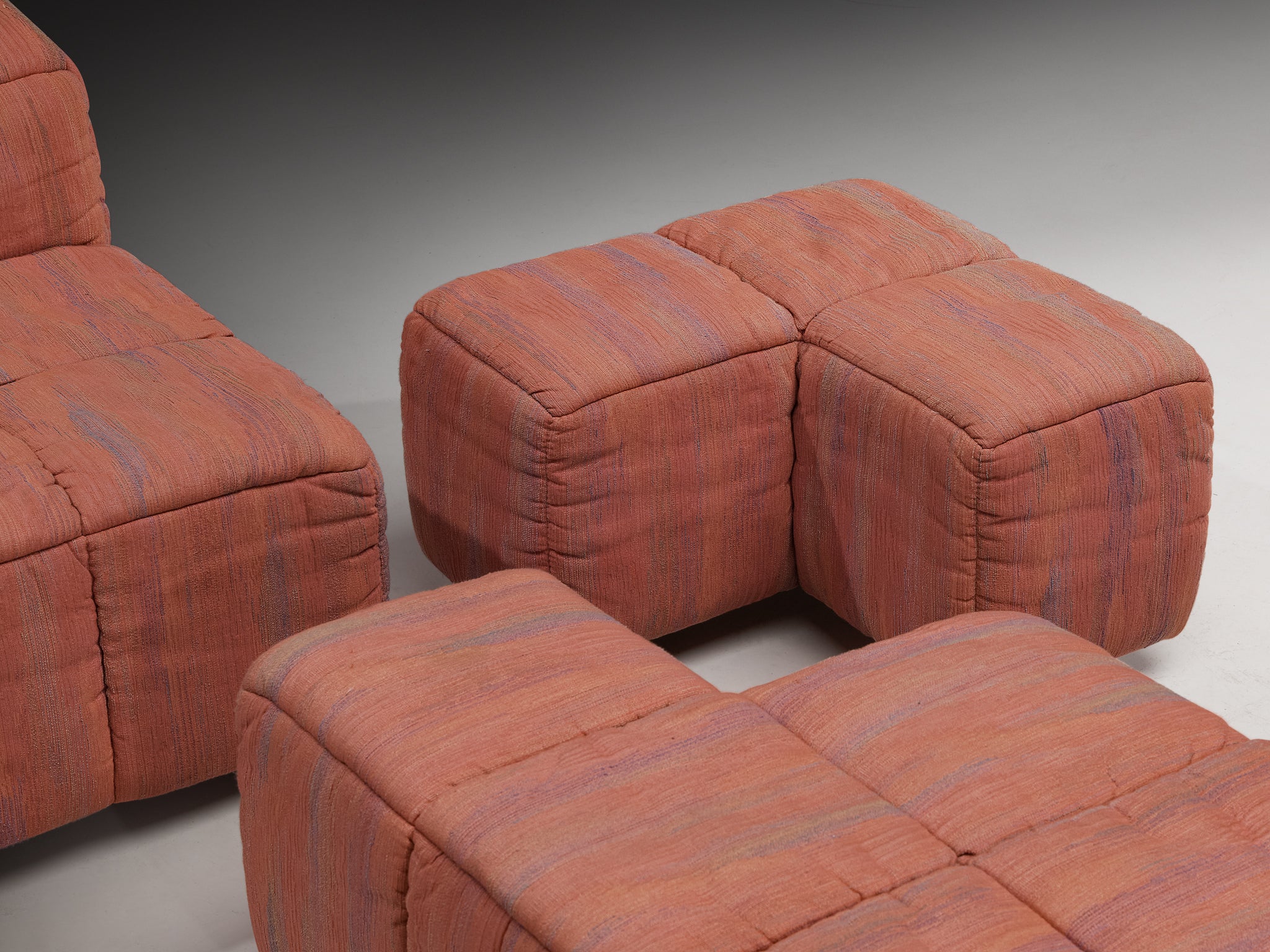 Hans Hopfer for Neue Wiener Werkstätte 'Castell' Sectional Sofa in Pink Fabric Seating Morentz