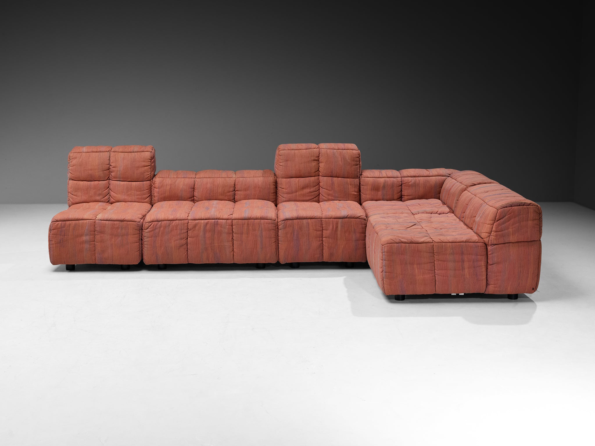 Hans Hopfer for Neue Wiener Werkstätte 'Castell' Sectional Sofa in Pink Fabric Seating Morentz